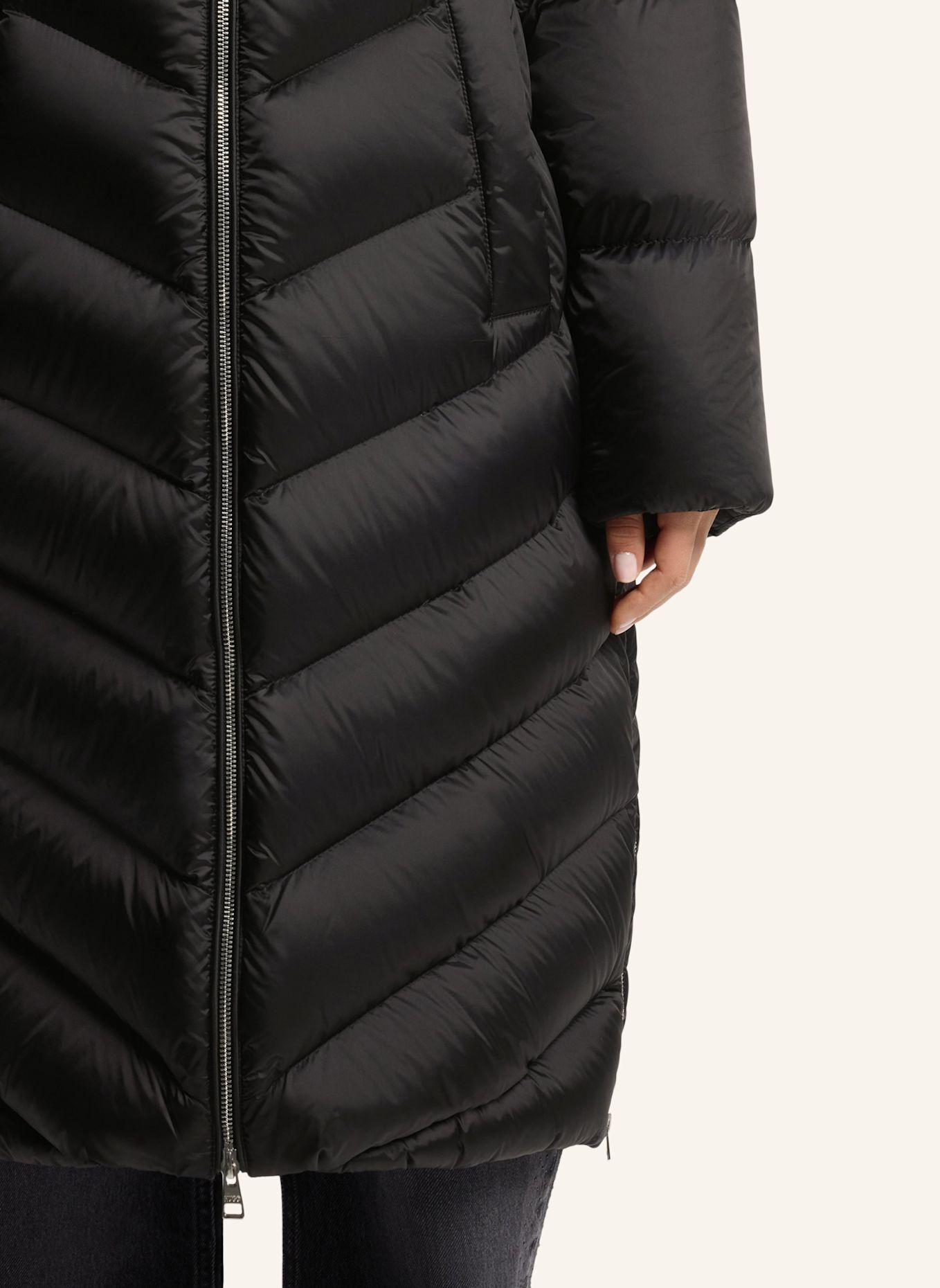 HUGO Daunenjacke FINI-4 Relaxed Fit: SCHWARZ