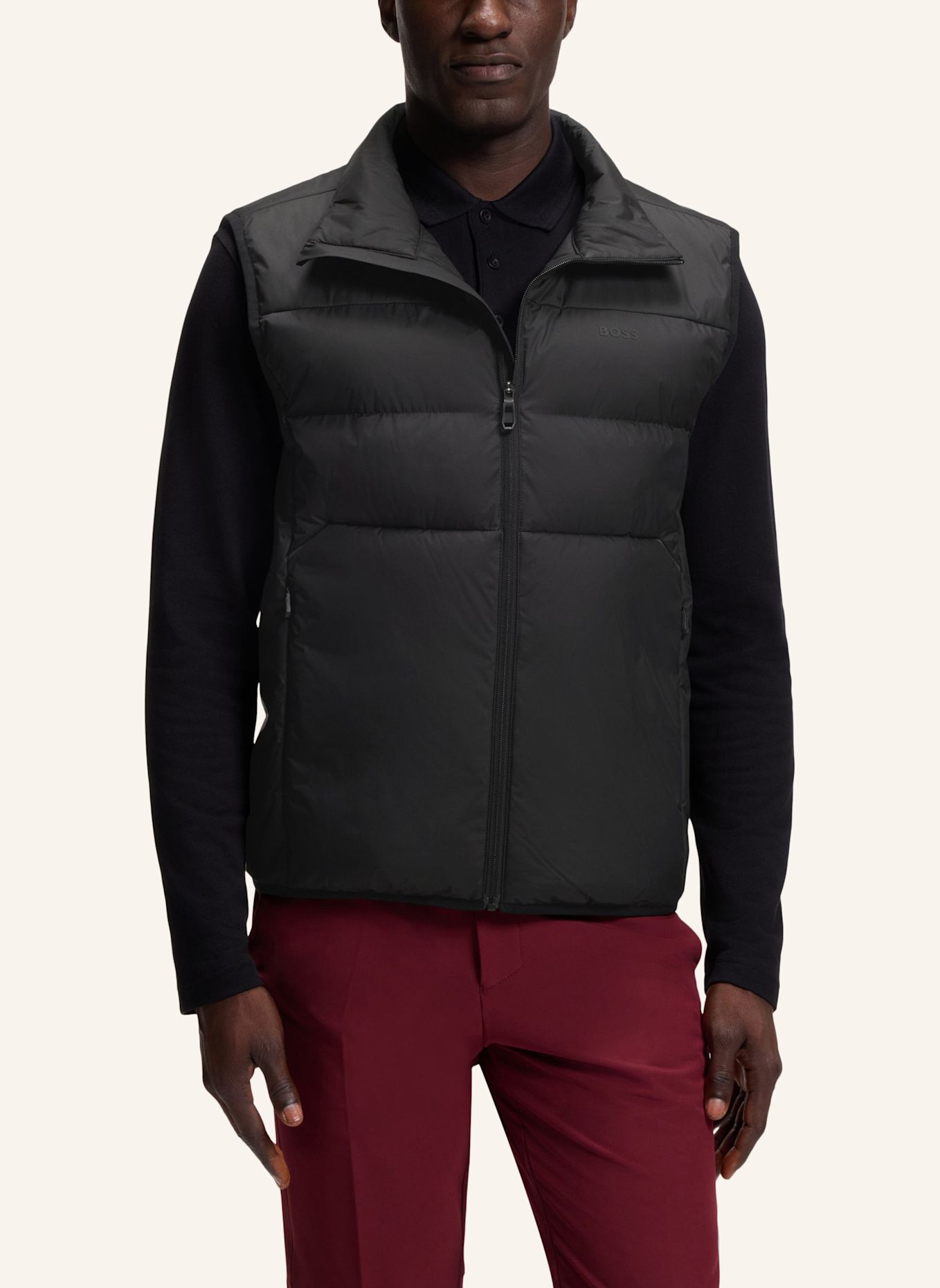 BOSS Jacke OW_URBANEX PUFFER V Regular Fit: SCHWARZ