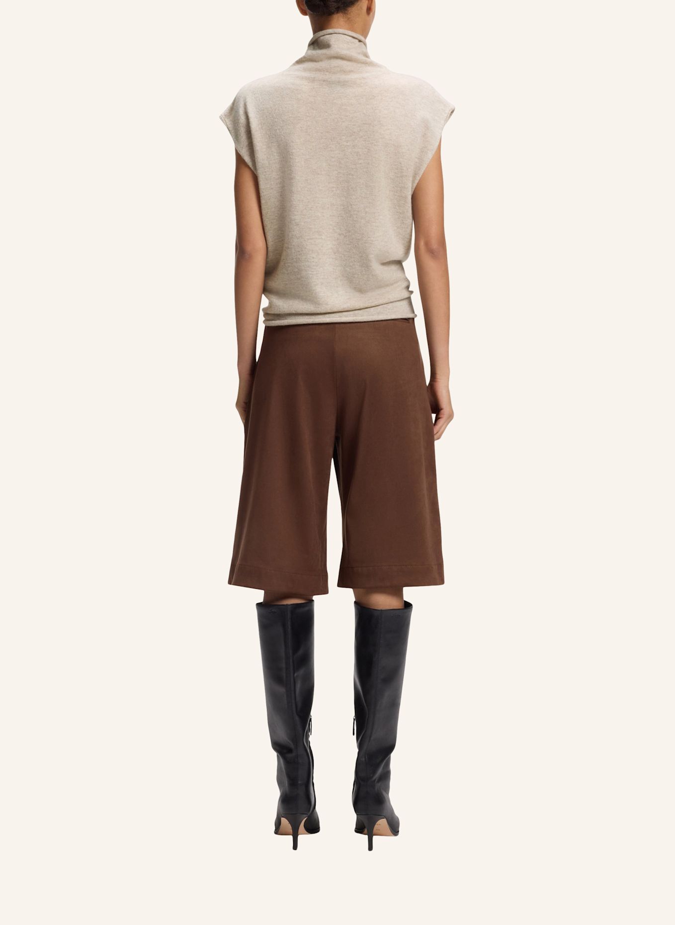 BOSS Top C_FAPRILA Relaxed Fit: KHAKI