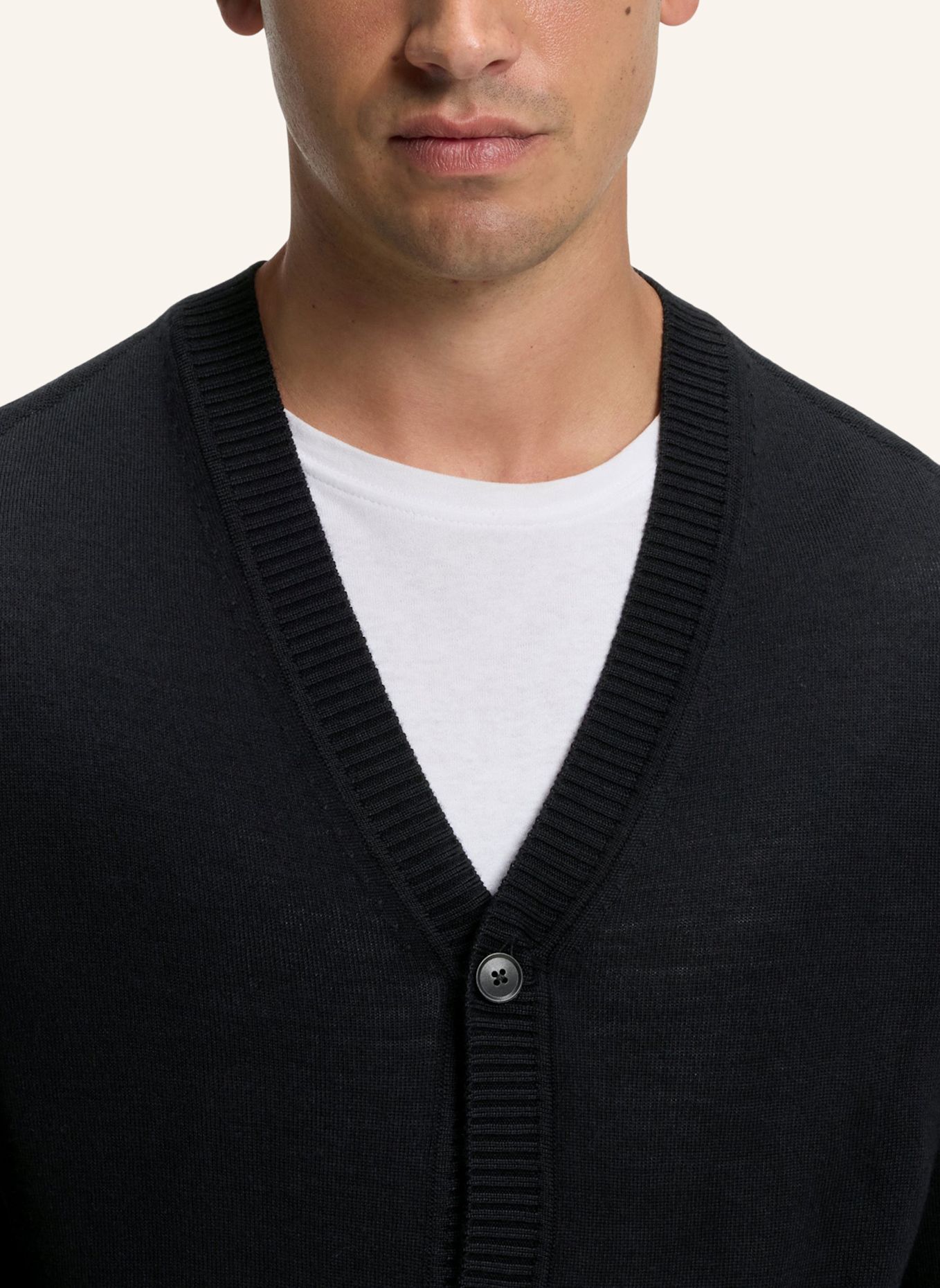BOSS Strickjacke AVAC_CD-1 Regular Fit: SCHWARZ