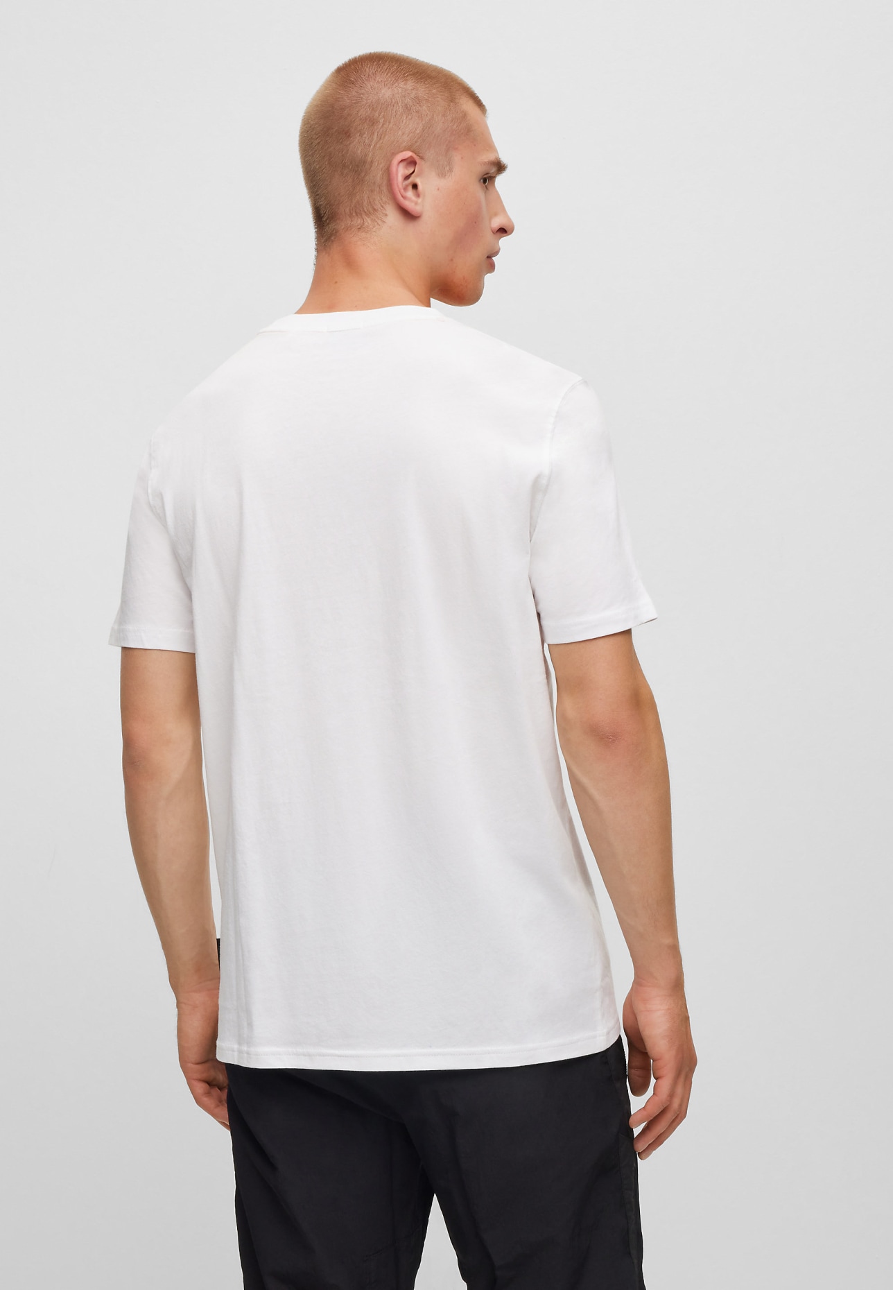 BOSS T-Shirt TEEBOSSRETE Regular Fit, Farbe: WEISS (Bild 2)