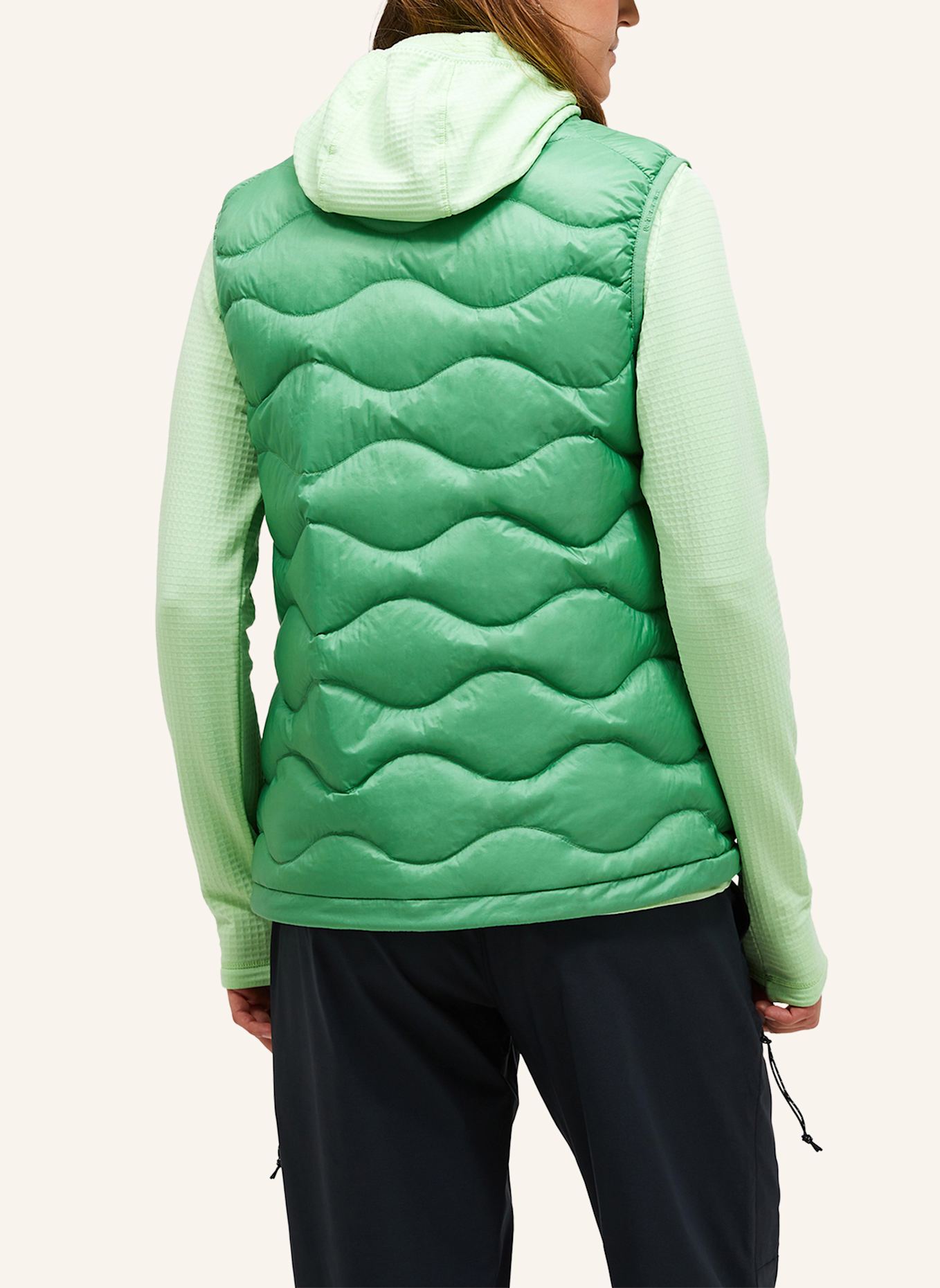 Peak Performance Daunenweste: GRÜN