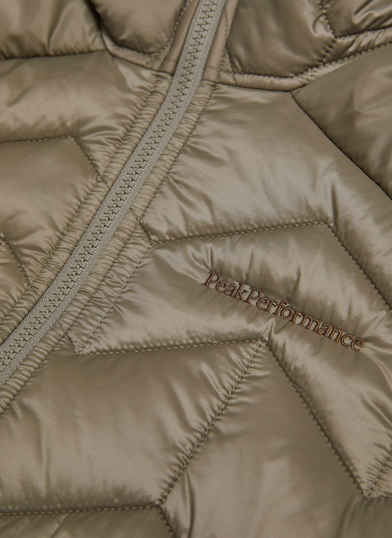 Peak Performance Steppjacke: HELLBRAUN