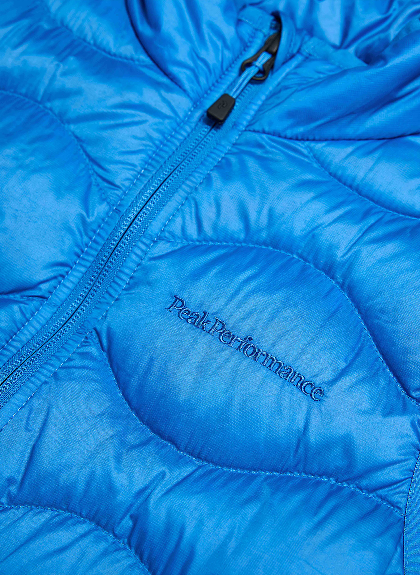 Peak Performance Daunenweste: BLAU