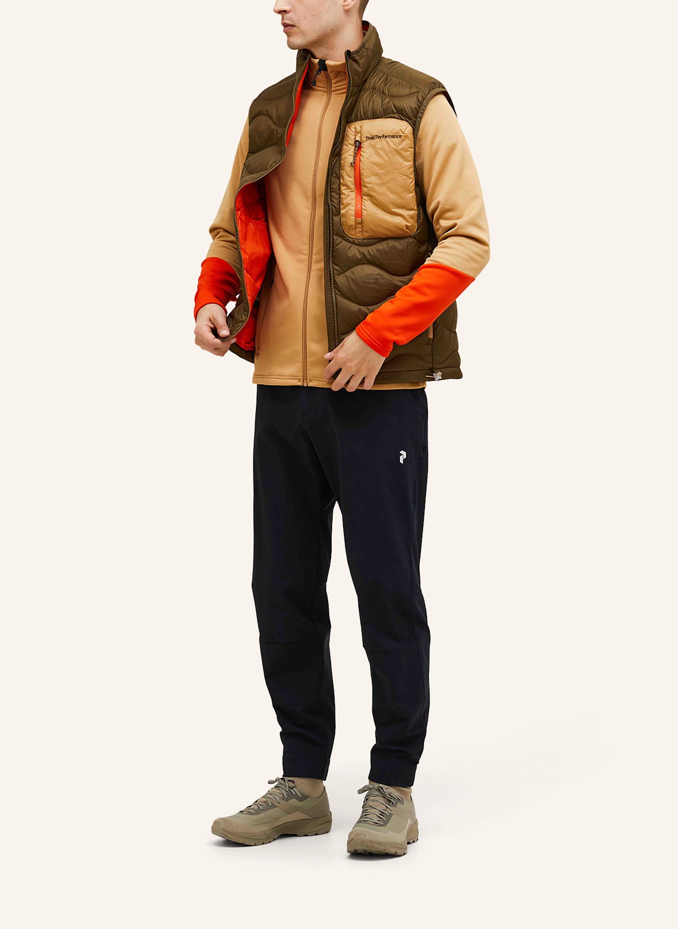 Peak Performance Daunenweste UTILITY HELIUM: KHAKI