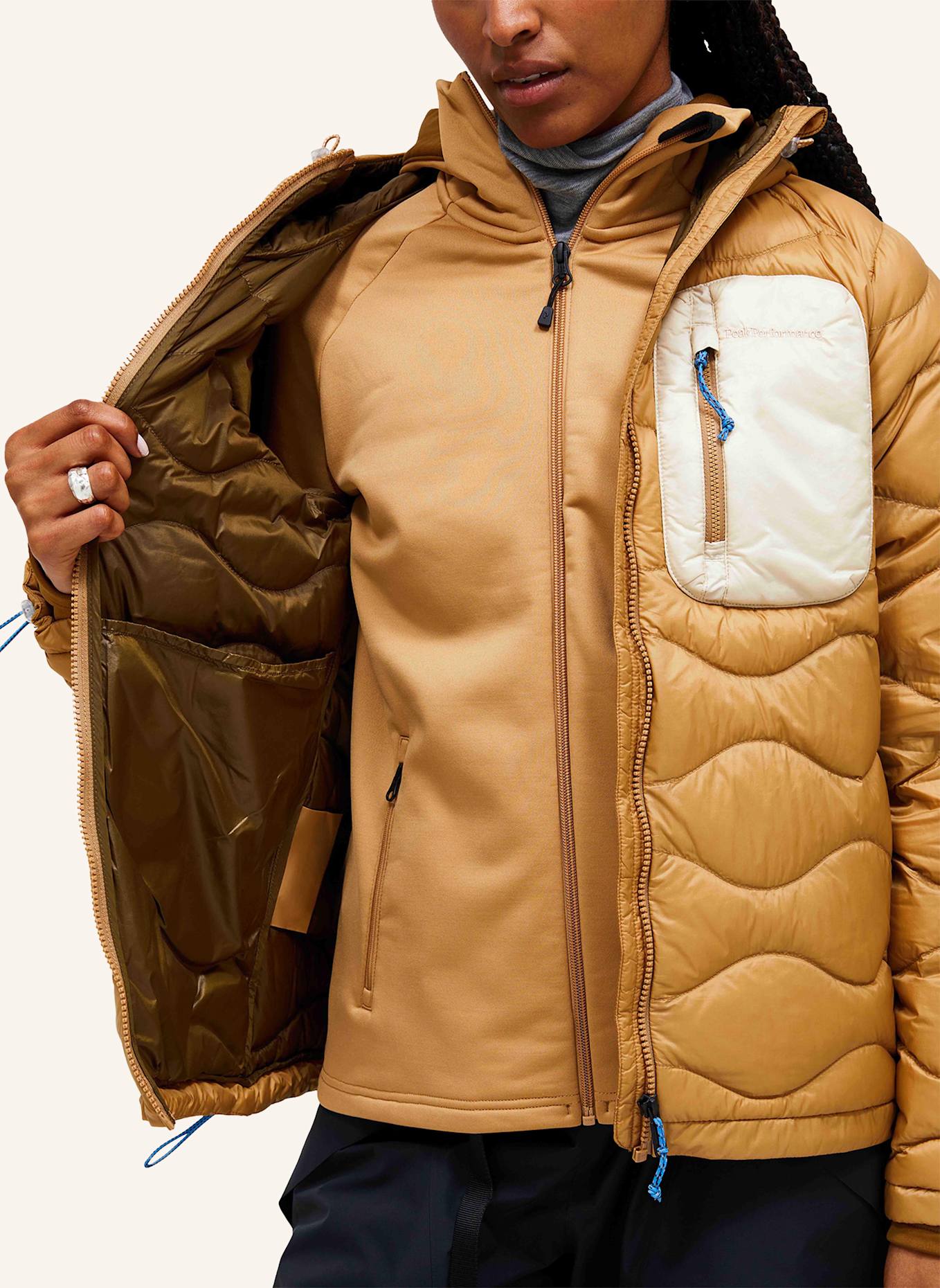 Peak Performance Daunenjacke HELIUM UTILITY: CAMEL