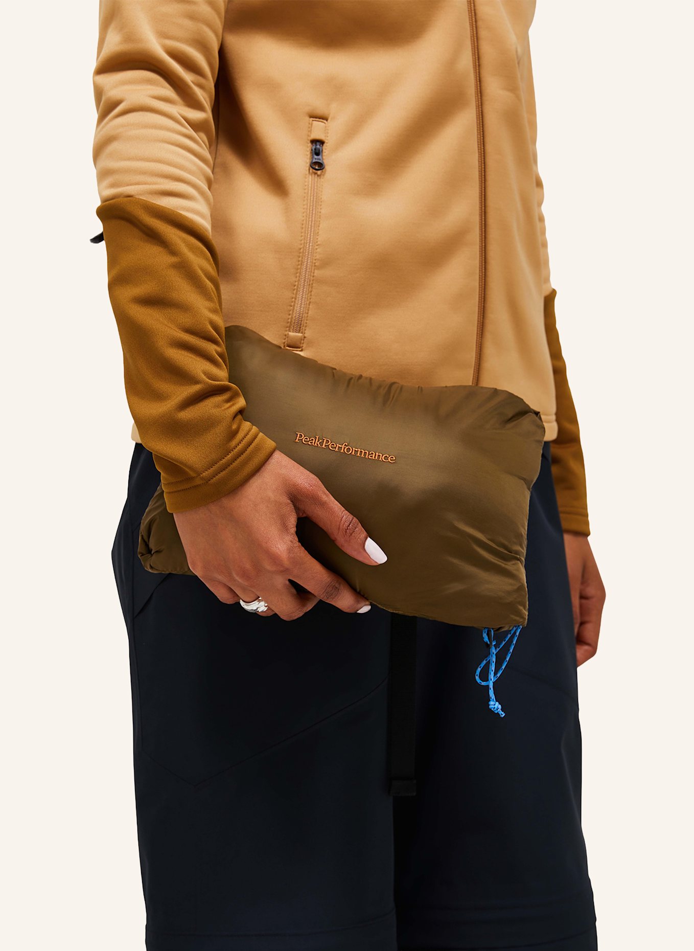 Peak Performance Daunenjacke HELIUM UTILITY: CAMEL
