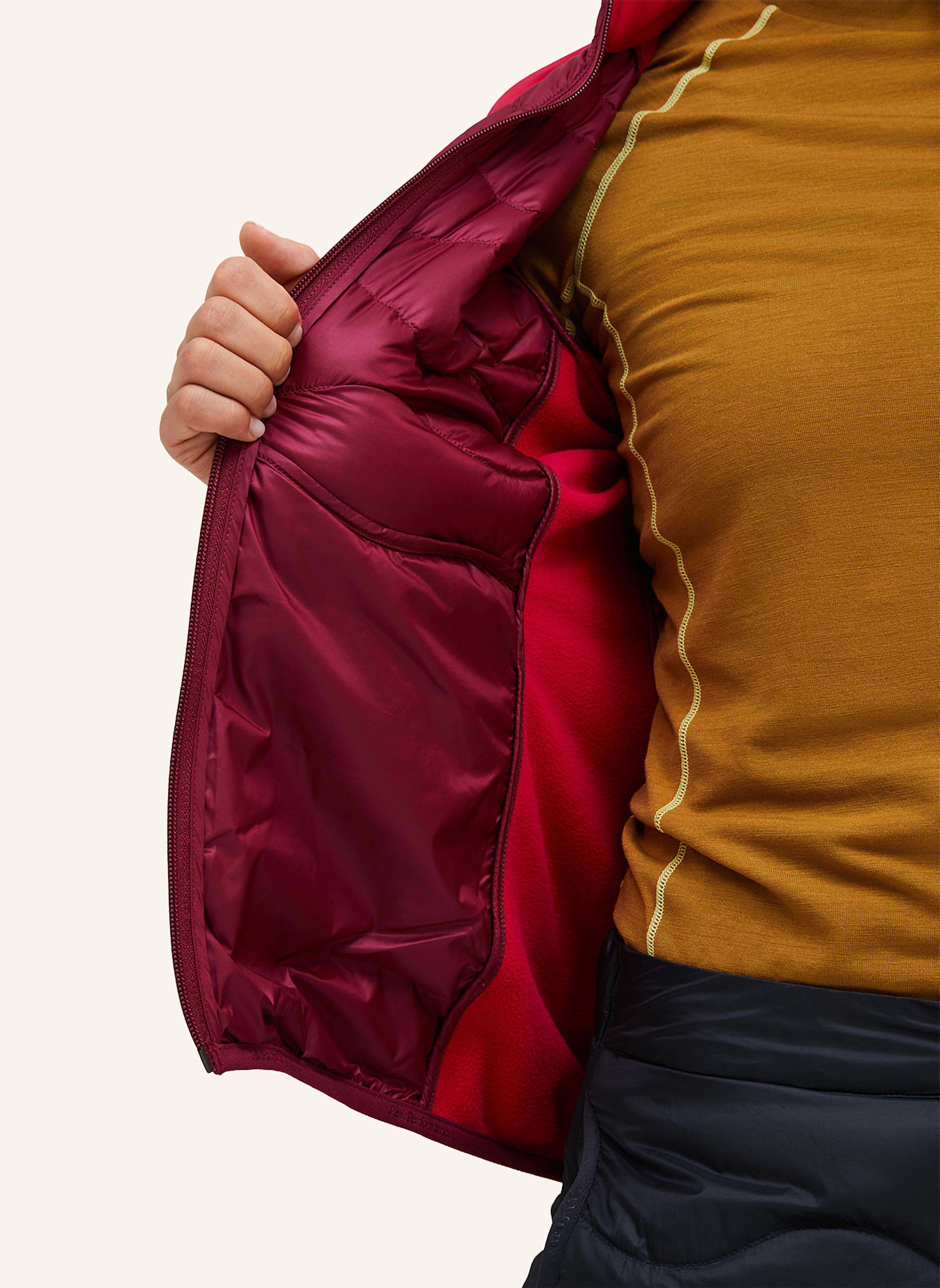 Peak Performance Midlayer-Jacke HELIUM: ROT