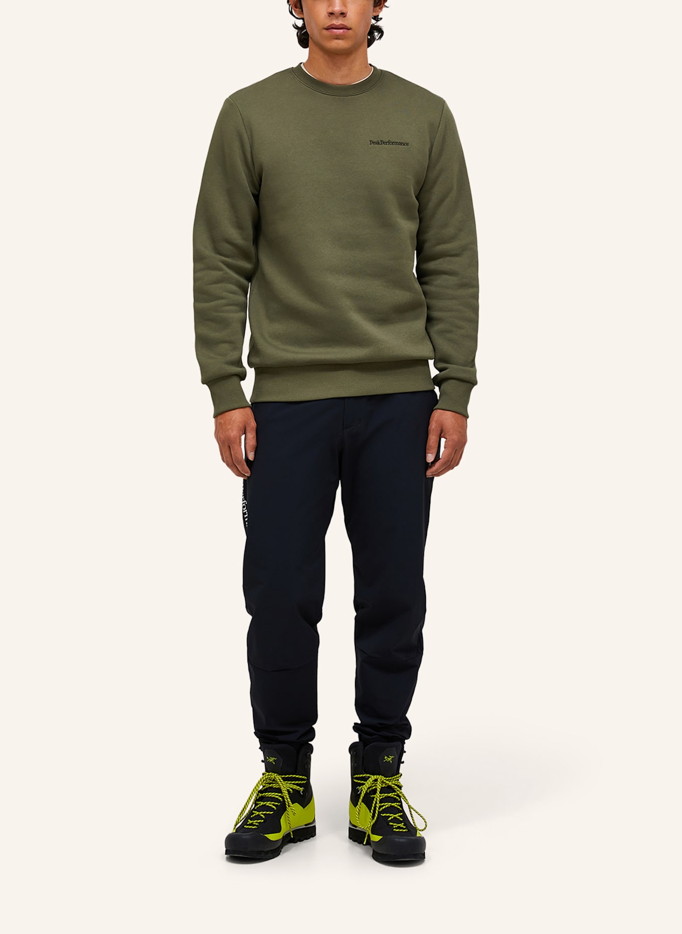 Peak Performance Sweatshirtpullover: OLIV