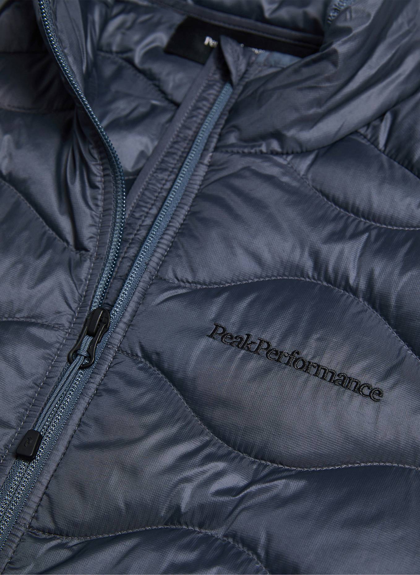 Peak Performance Lightweight-Daunenjacke HELIUM: DUNKELGRAU