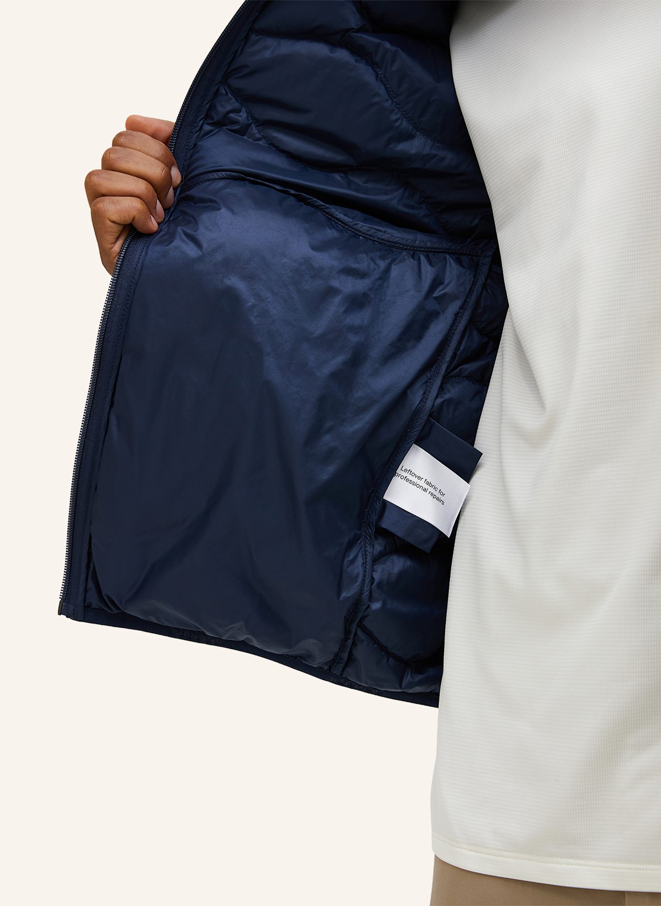 Peak Performance Daunen-Skijacke HELIUM: DUNKELBLAU