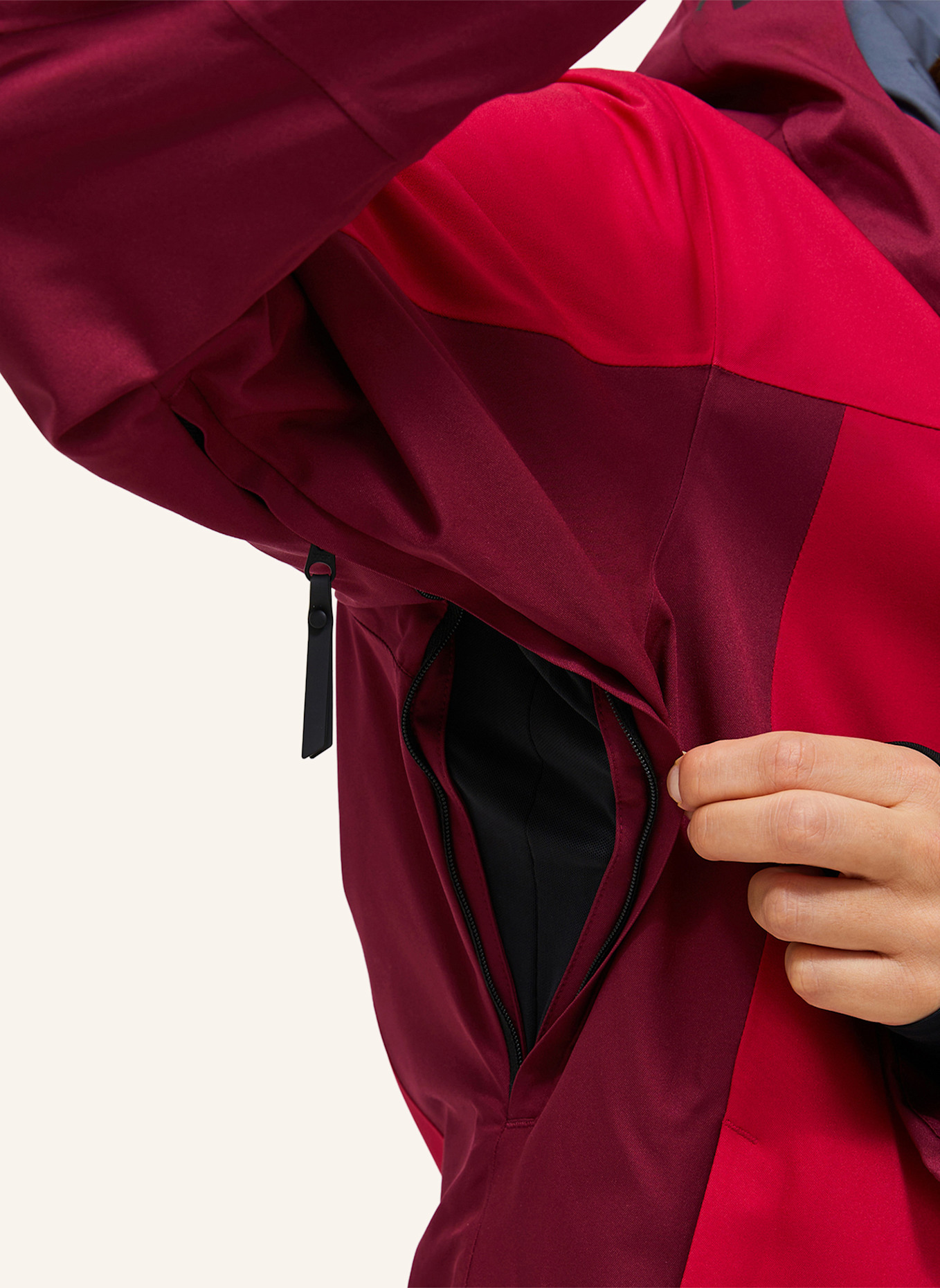 Peak Performance Skijacke: ROT