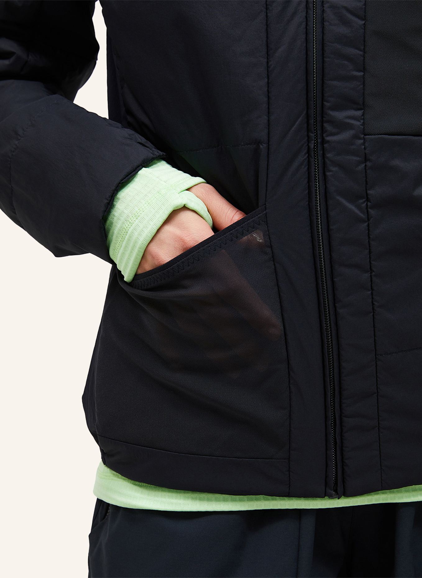 Peak Performance Wendejacke: SCHWARZ