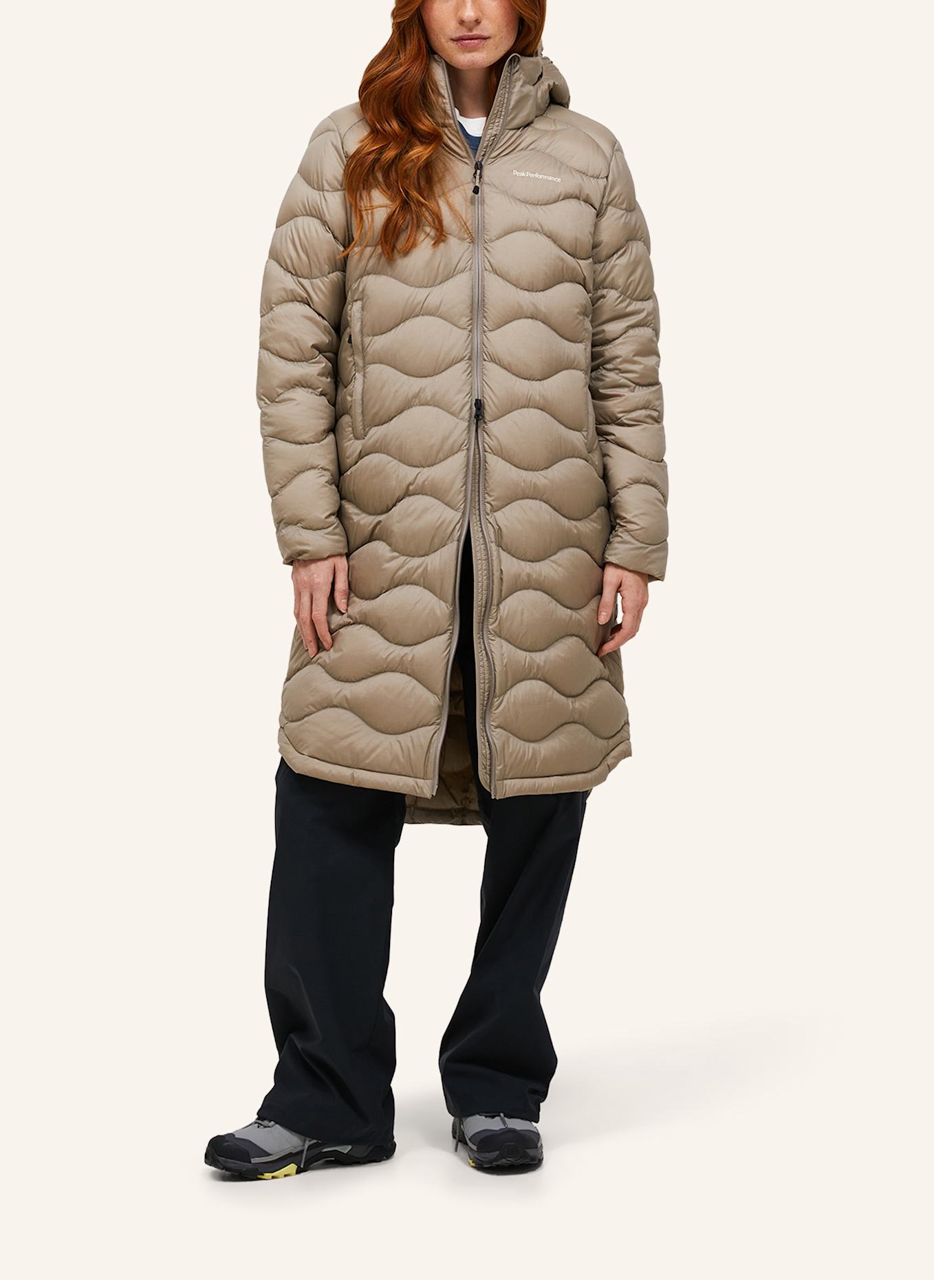 Peak Performance Lightweight-Daunenmantel HELIUM: HELLBRAUN