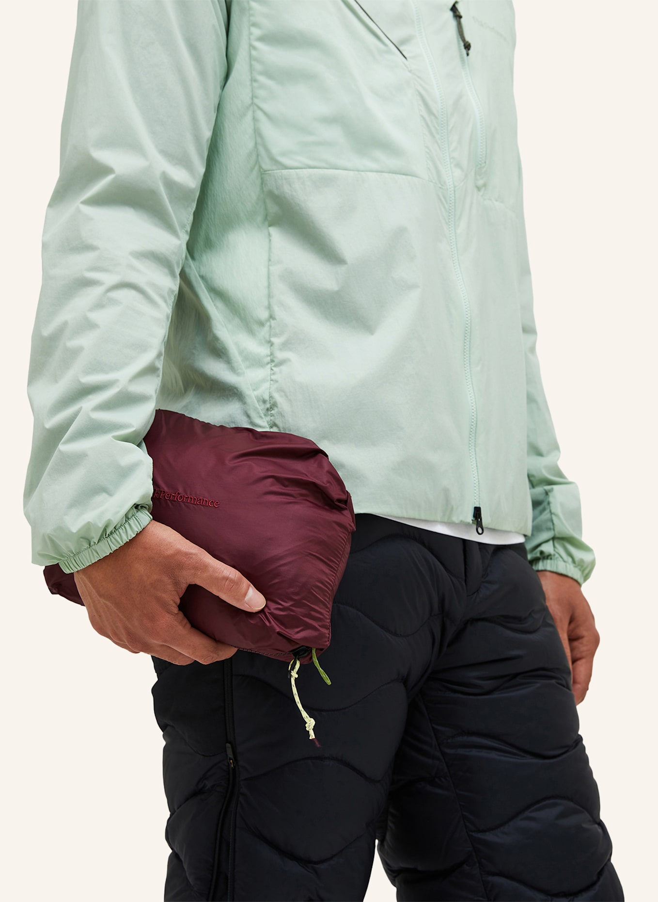 Peak Performance M Helium Utility Down Vest Daunenweste: OLIV