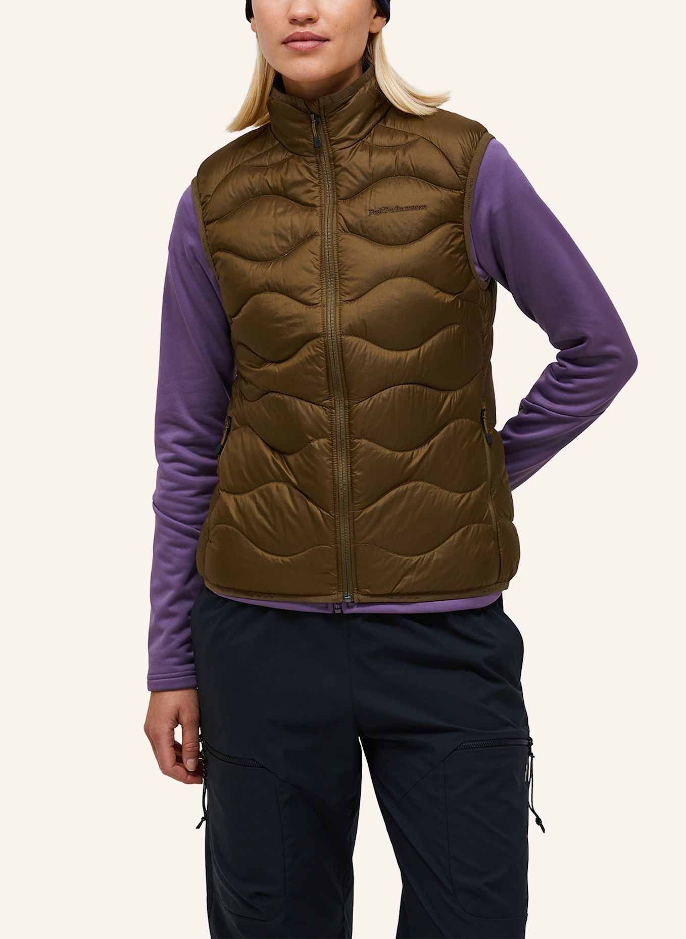 Peak Performance W Helium Down Vest Steppweste: KHAKI