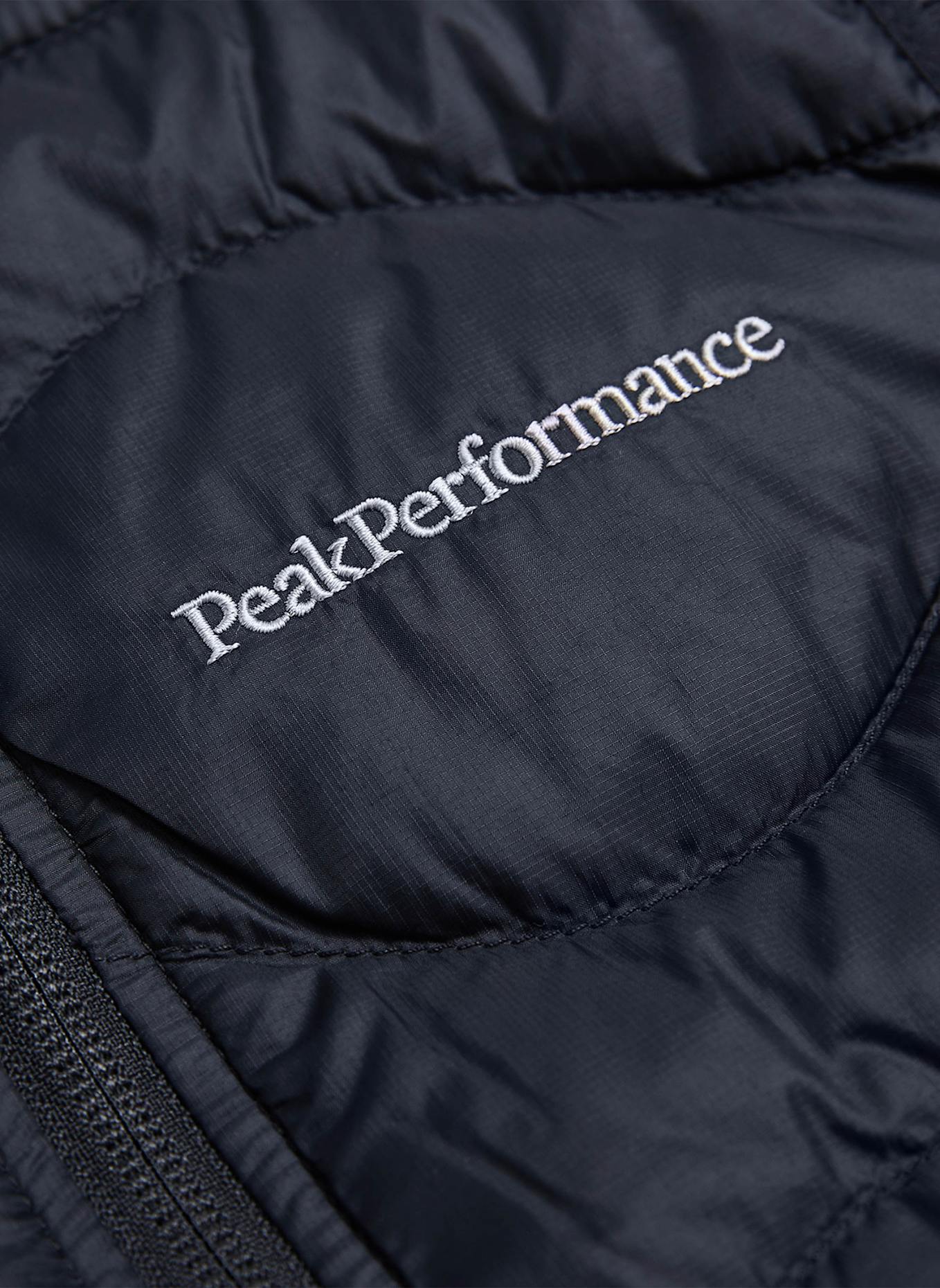 Peak Performance Jr Helium Down Vest Daunenweste: SCHWARZ