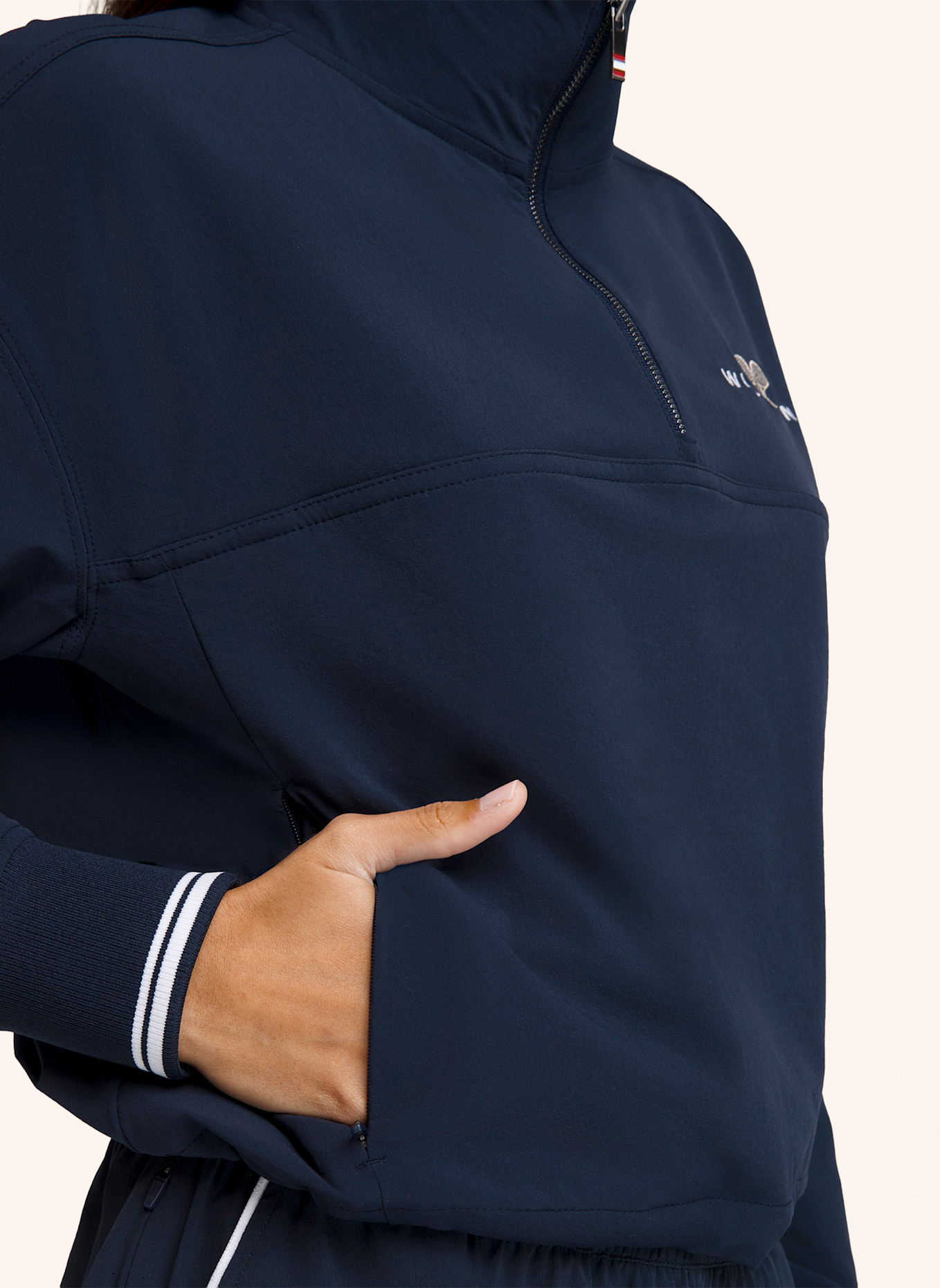 Wilson Davenport Woven Pop Over Shirt: BLAU