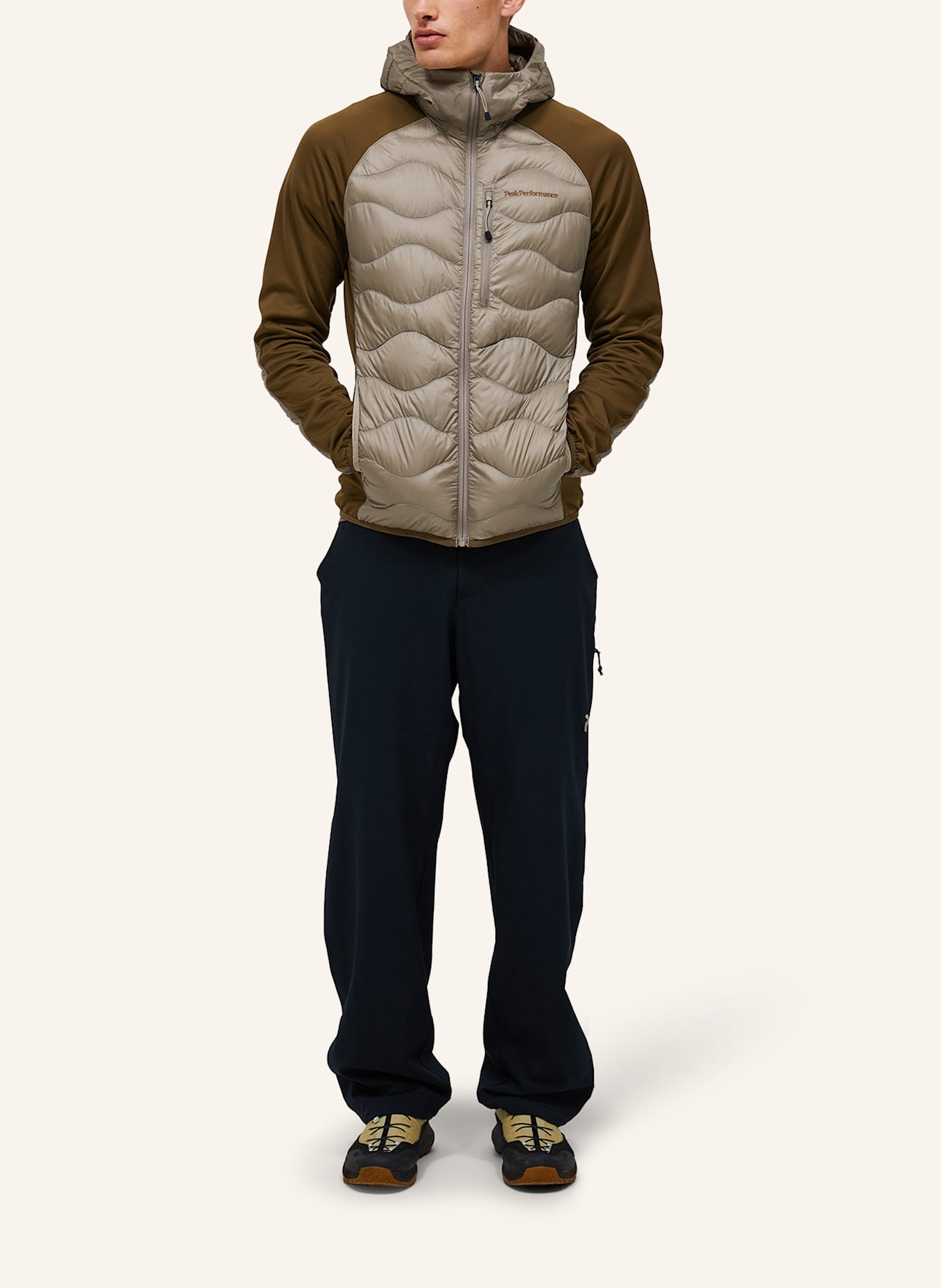 Peak Performance Hybrid-Daunenjacke HELIUM HOODED: HELLBRAUN