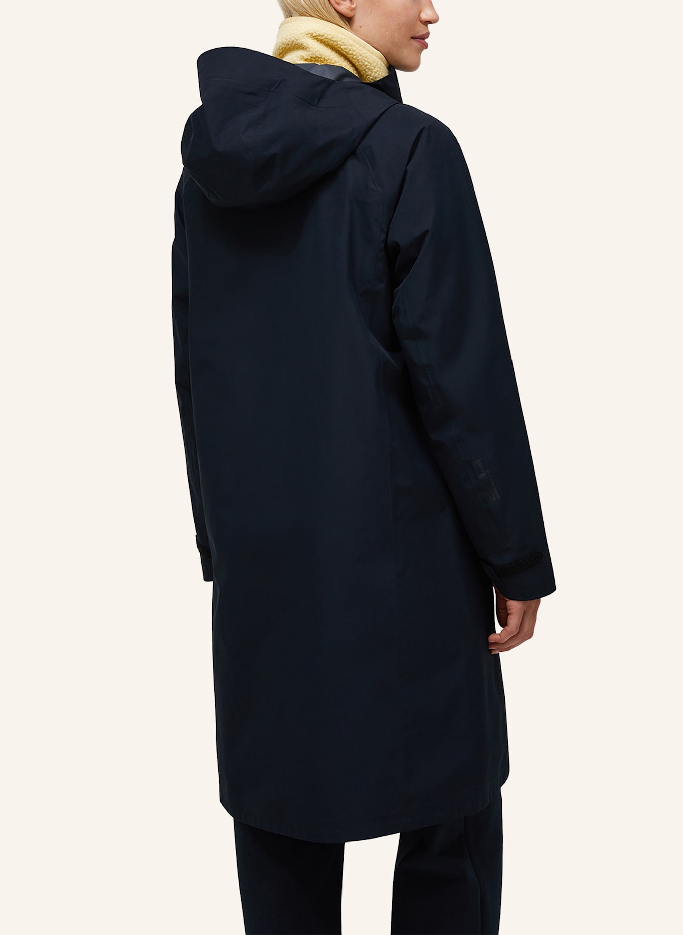 Peak Performance W Treeline Hipe® 2.5L Shell Parka Regenmantel: SCHWARZ