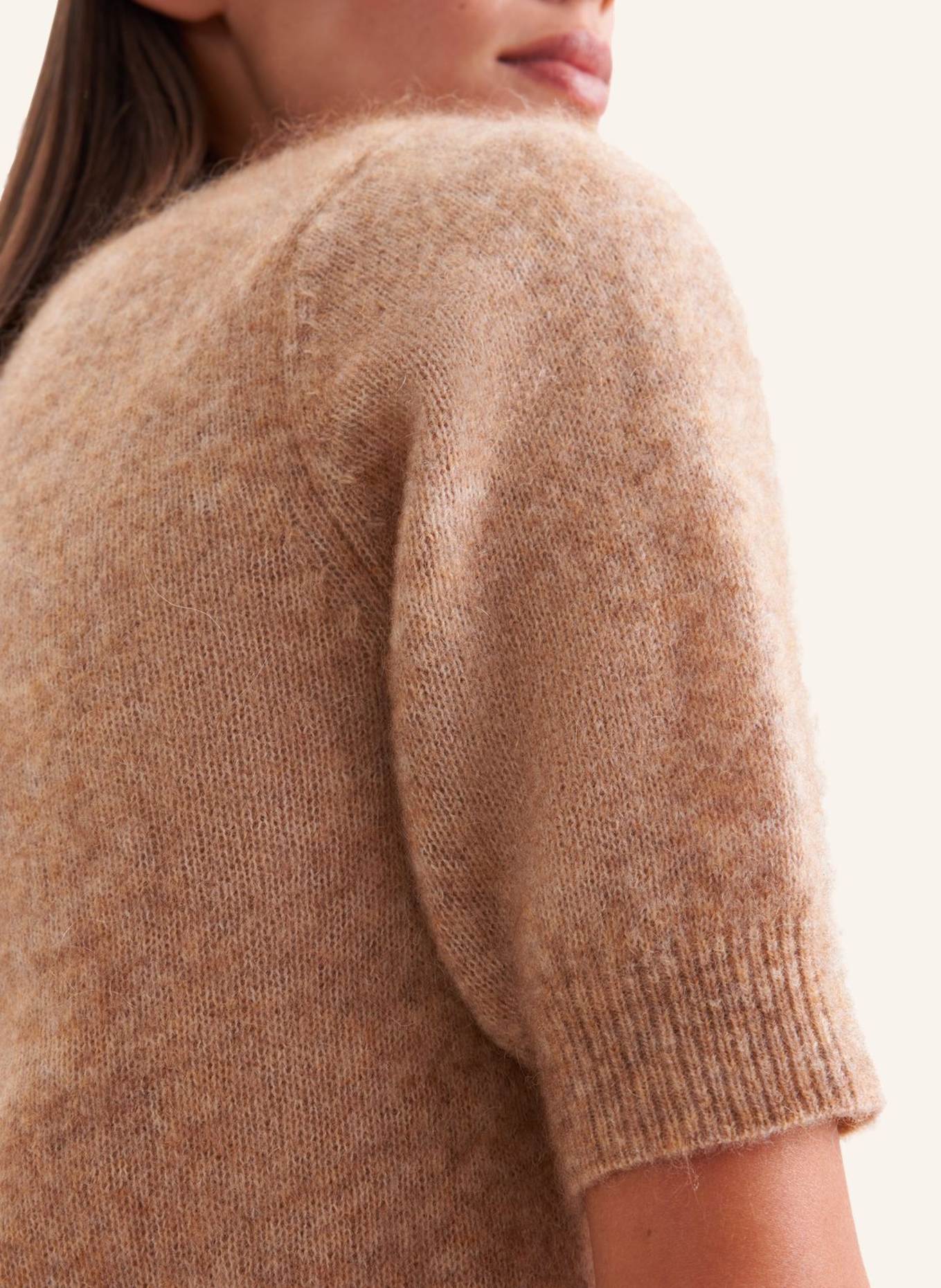 seidensticker Sweater: BROWN