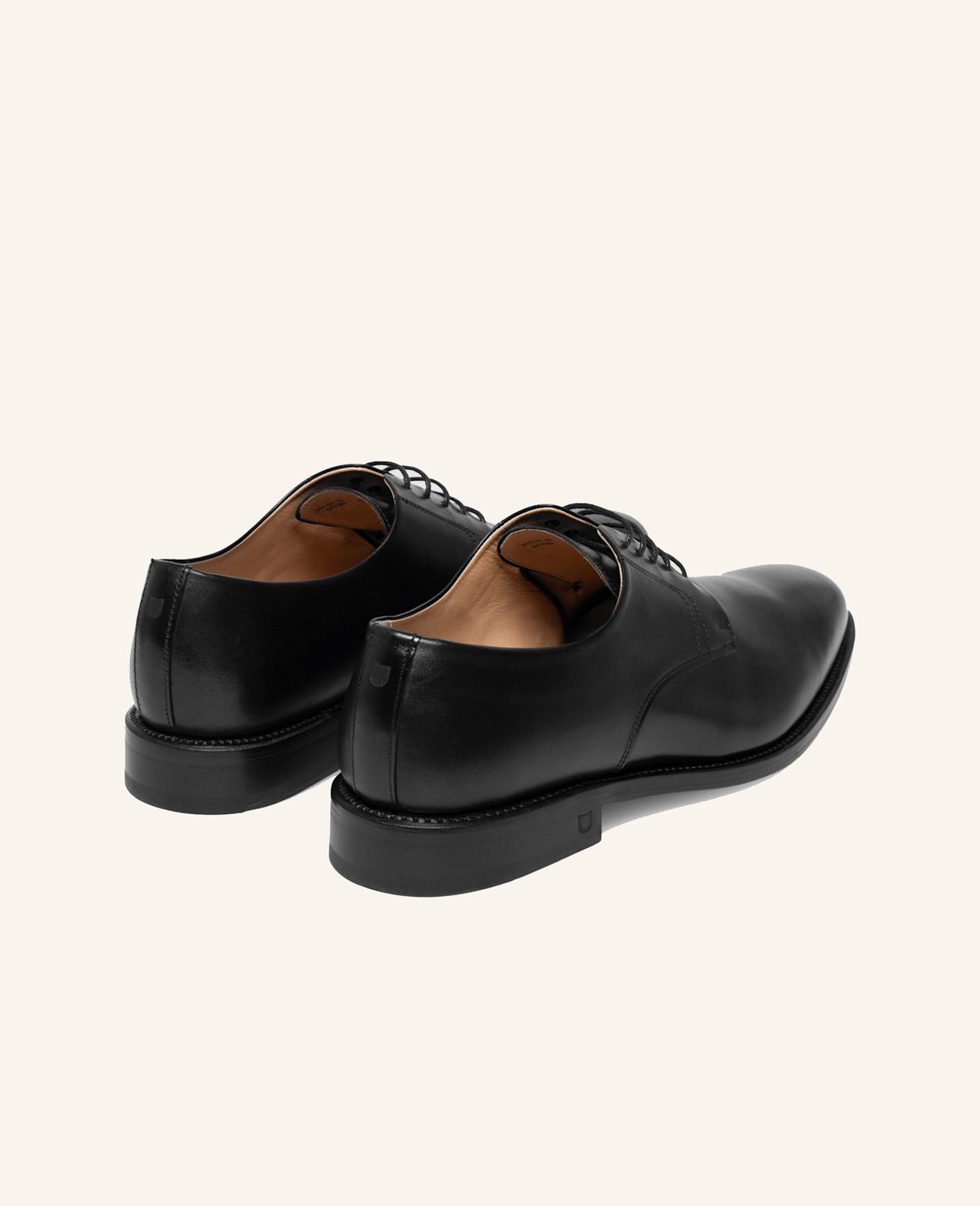 Henry Stevens Schnürer MARSHALL PD: SCHWARZ