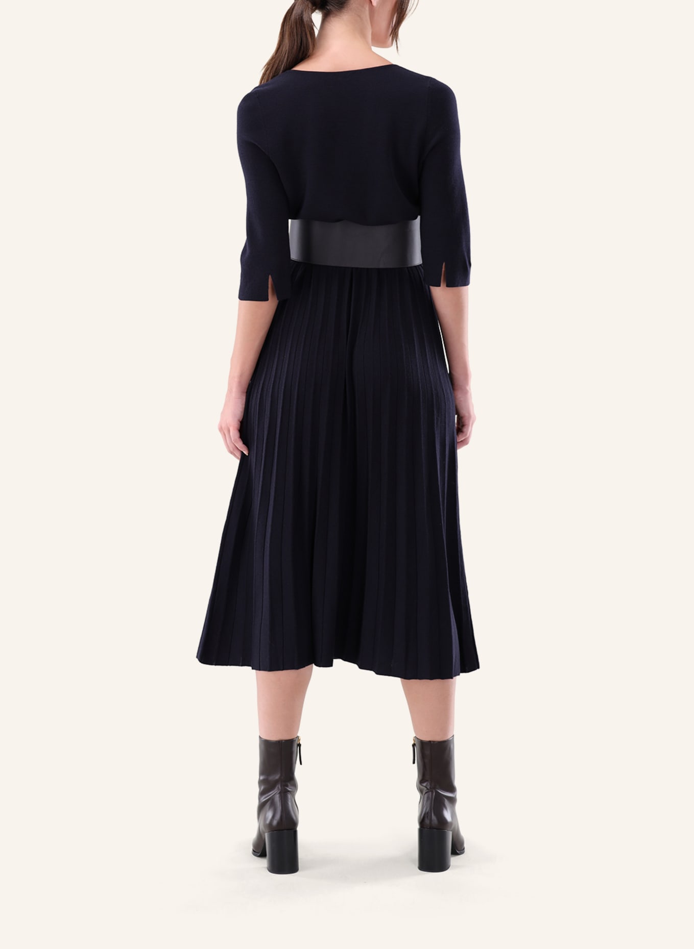 van Laack Kleid: DUNKELBLAU