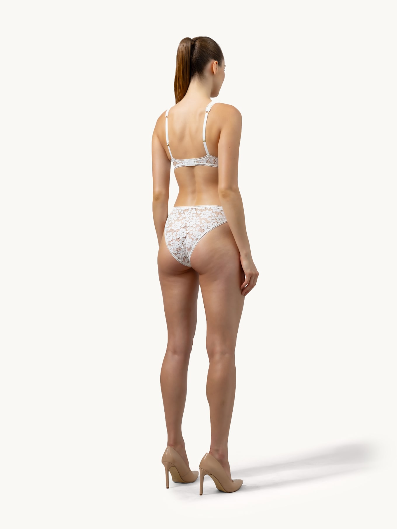 Wolford Lingerie Tanga BOLD LACE BRIEF: WEISS