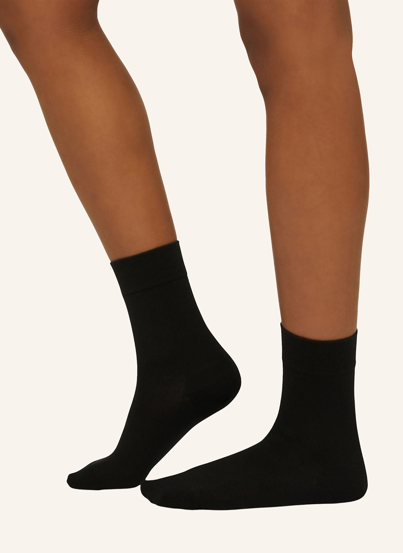 Wolford Wolford Socks Cashmere Silk Socks: SCHWARZ