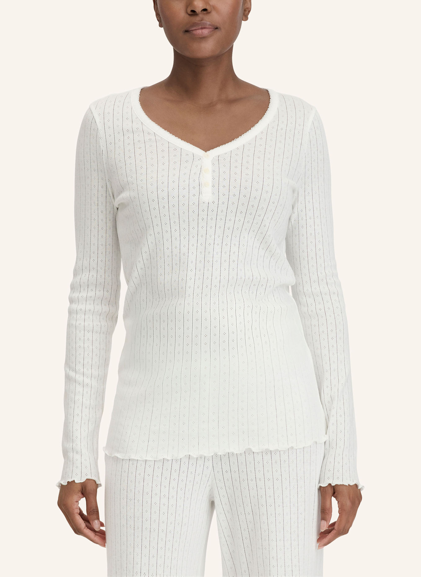hessnatur Pointelle Henley Schlafshirt: WEISS