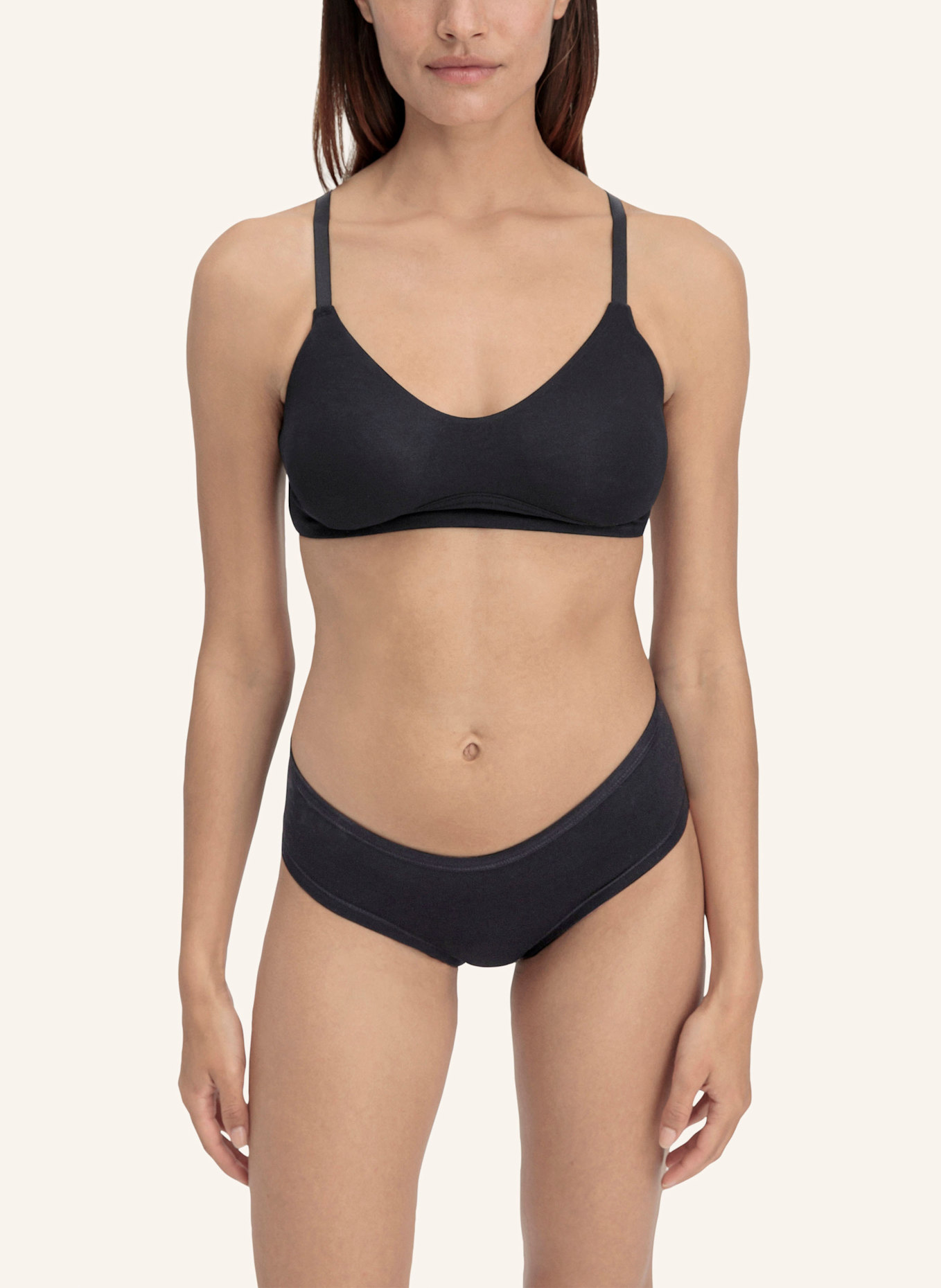 hessnatur Triangel BH: SCHWARZ