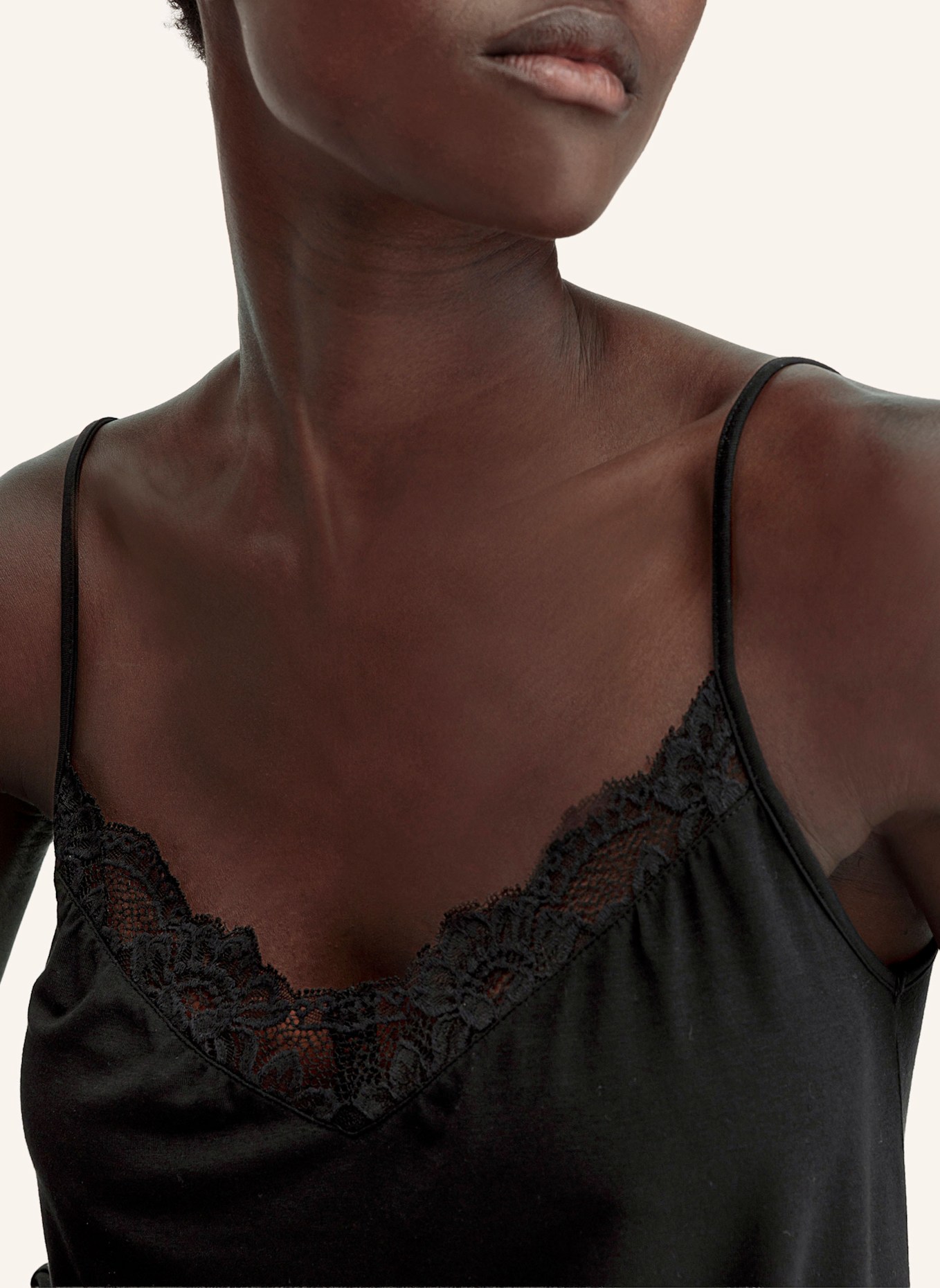 hessnatur Spaghetti-Top: SCHWARZ