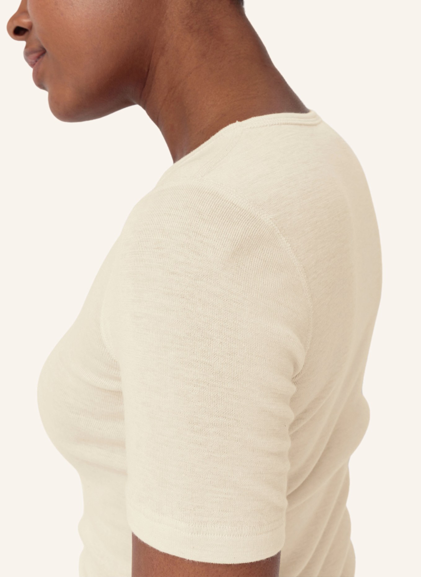 hessnatur Halbarm-Funktionsshirt: BEIGE