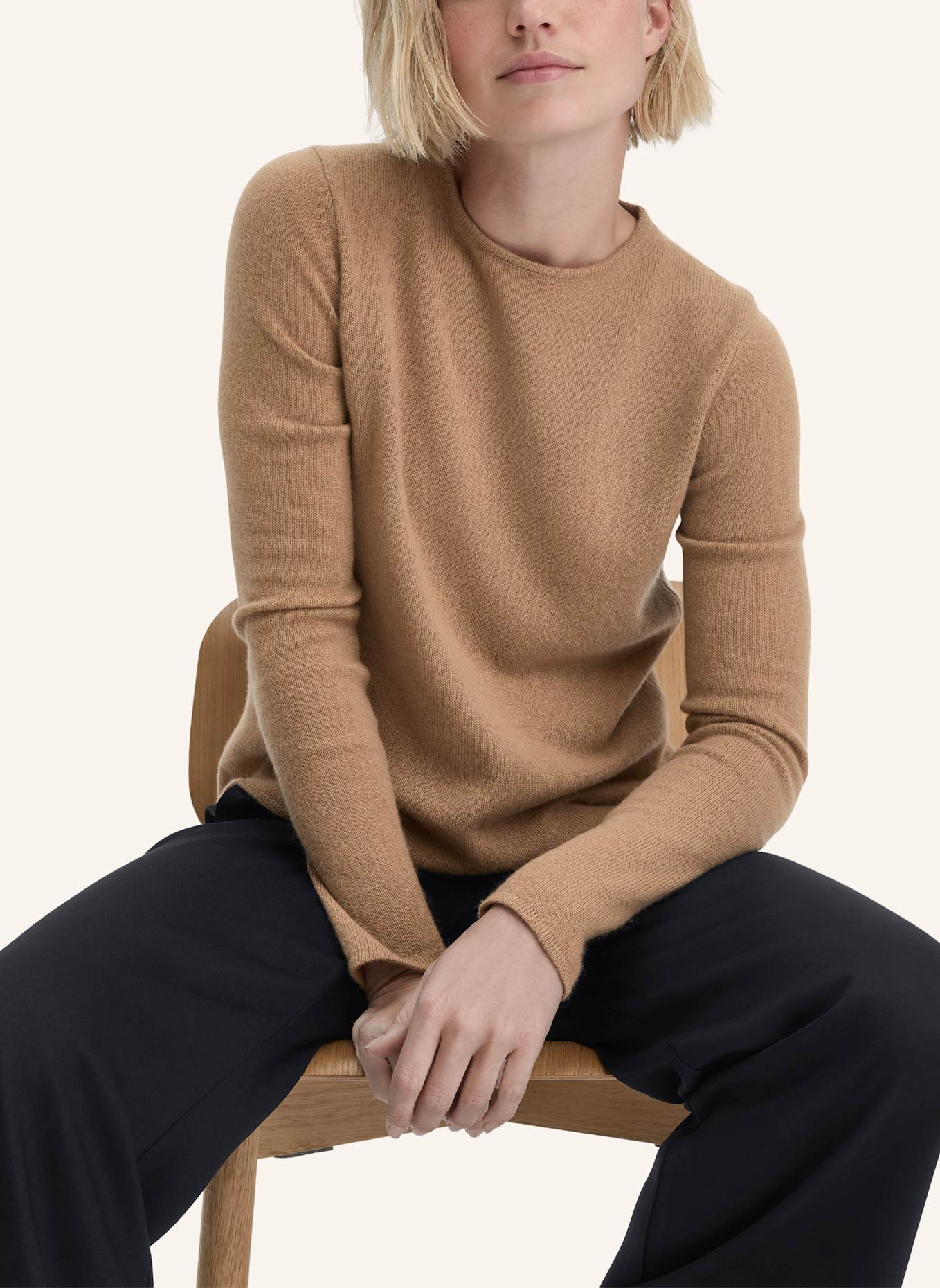 hessnatur Strick Pullover Regular: CAMEL