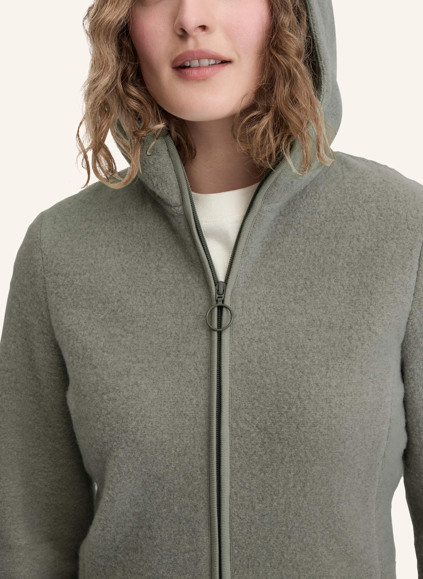 hessnatur Wollfleece Kapuzen-Jacke: GRÜN