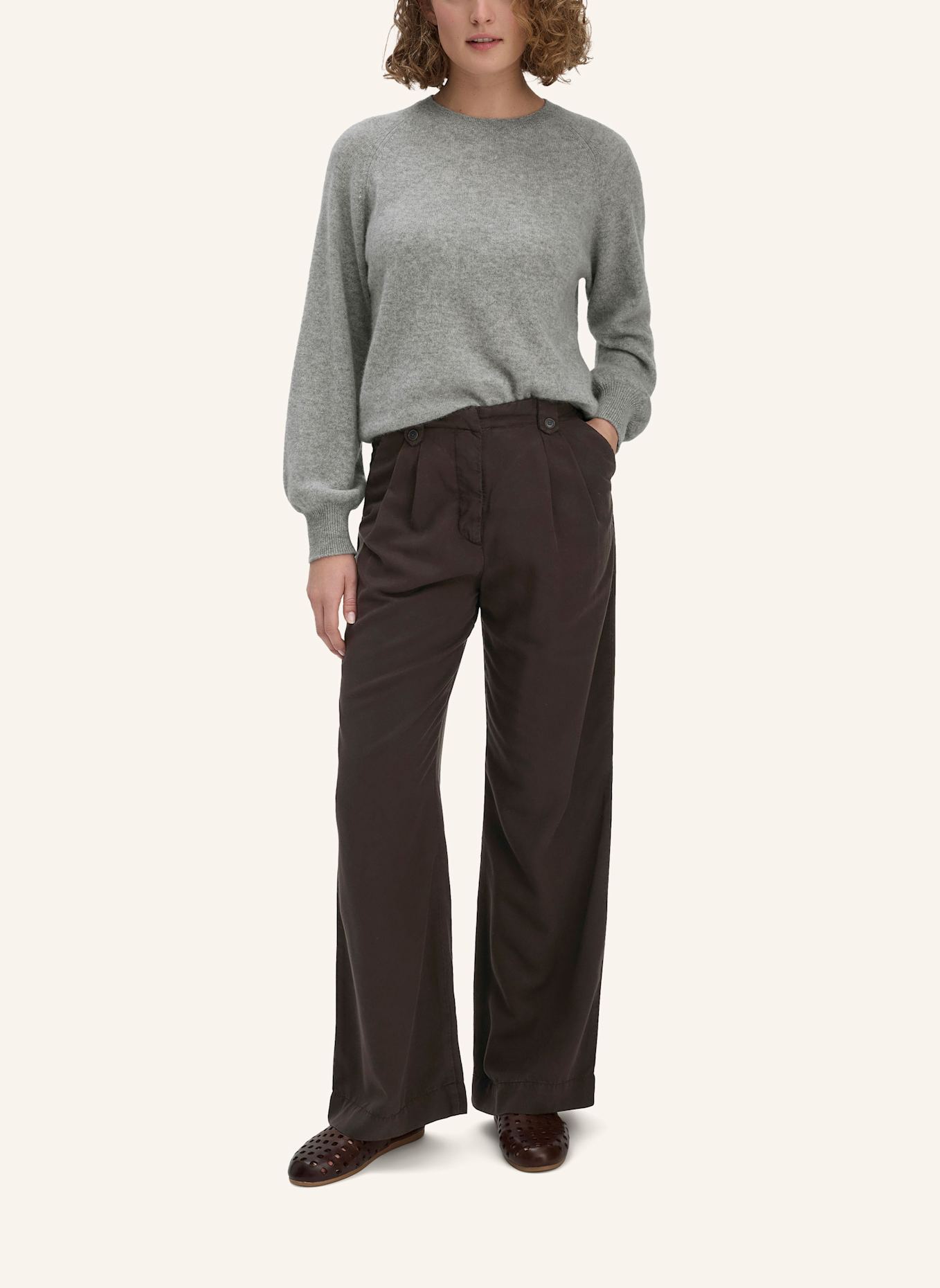 hessnatur Bundfalten Hose: BRAUN