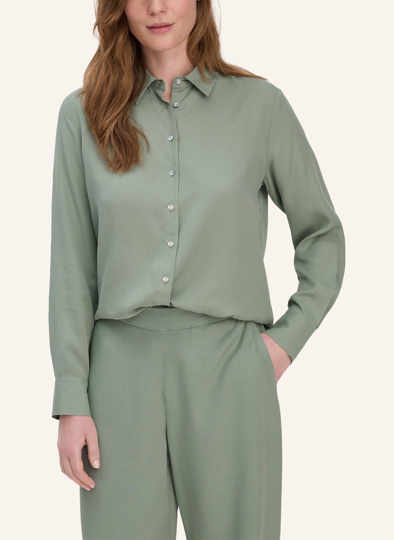 hessnatur Bluse: GRÜN