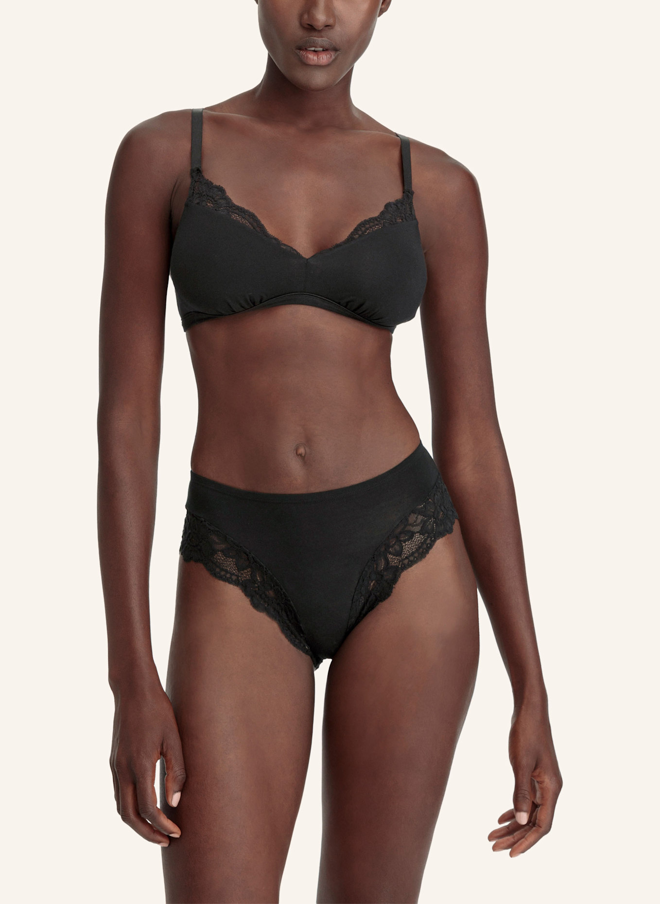 hessnatur Soft BH: SCHWARZ