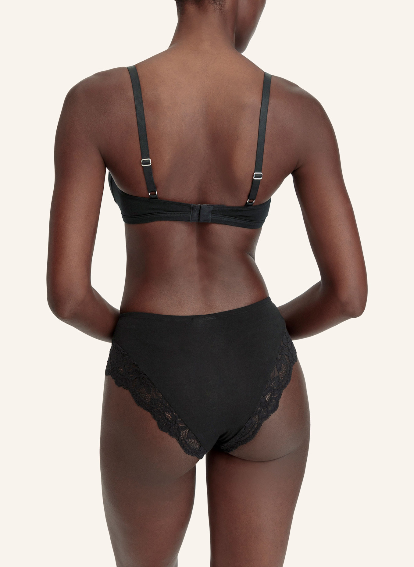 hessnatur Soft BH: SCHWARZ