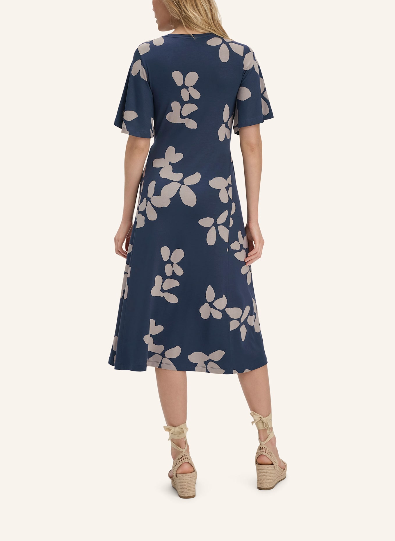 hessnatur Jersey Kleid: BLAU