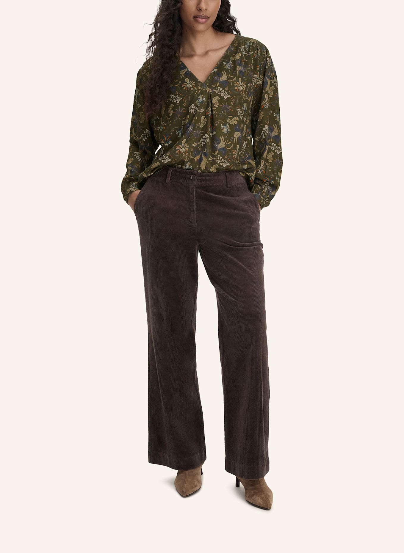 hessnatur Cordhose: BRAUN