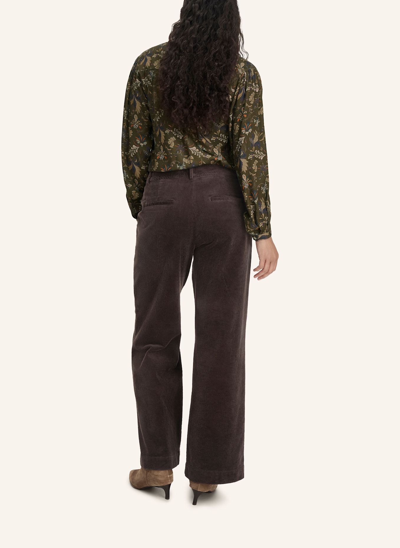 hessnatur Cordhose: BRAUN