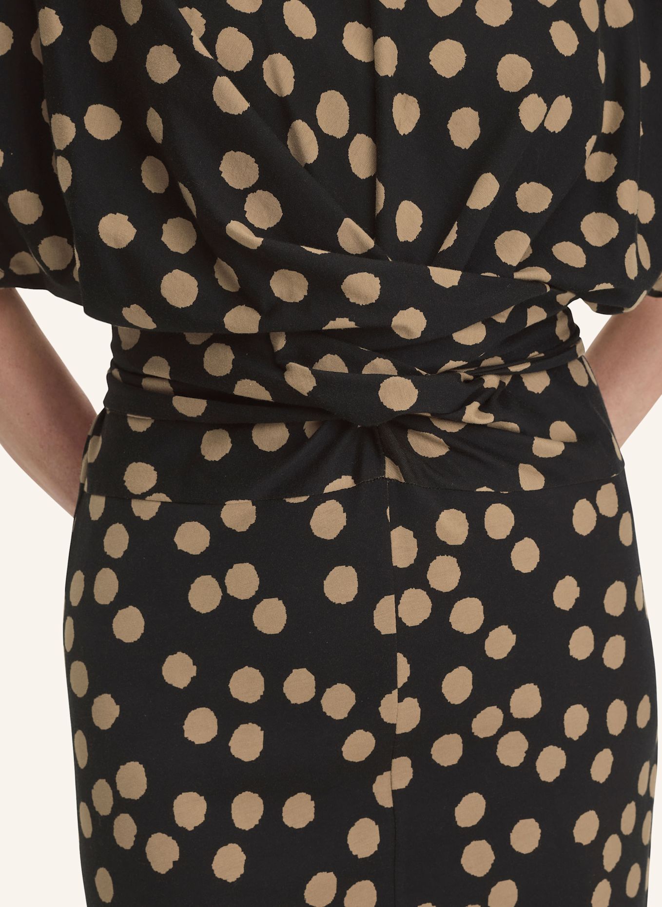 hessnatur hessnatur Jersey Kleid Midi Oversize aus reiner Bio-Baumwolle: SCHWARZ