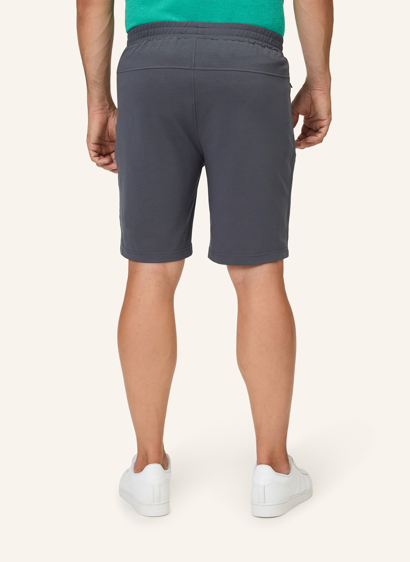 JOY sportswear Trainingsshorts LAURIN: GRAU