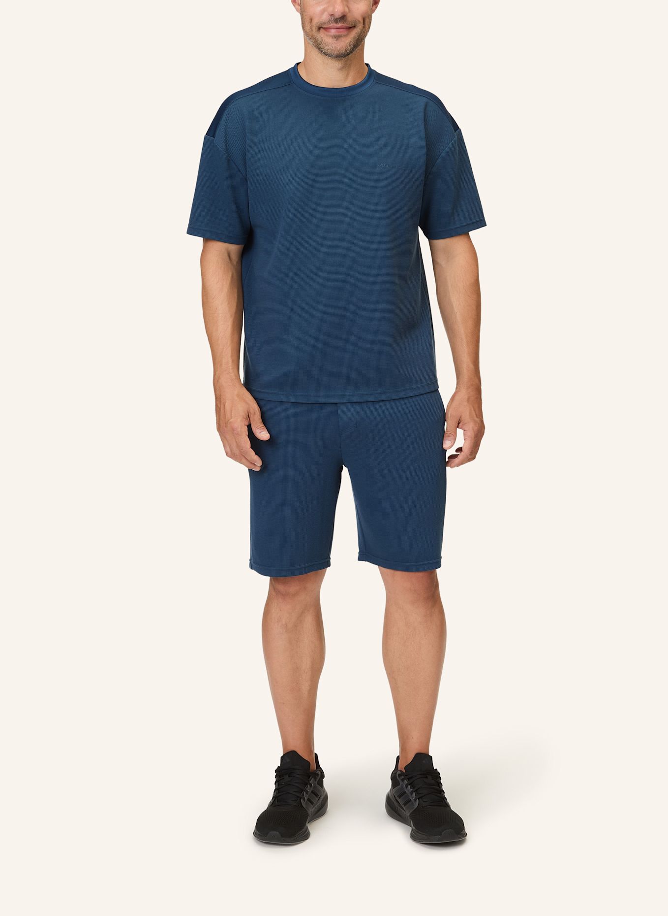 JOY sportswear Sweatshorts AIKO: BLAU