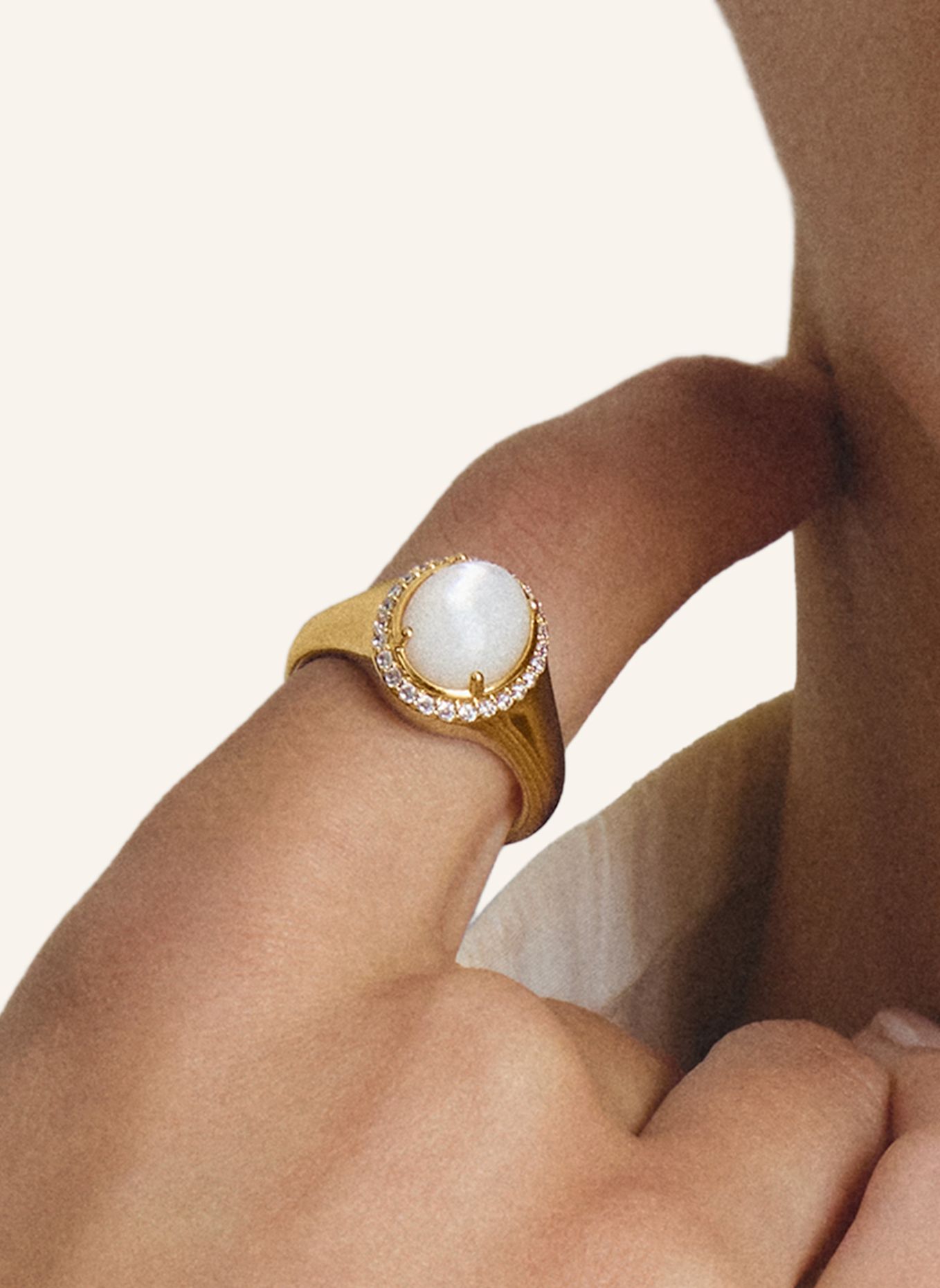 THOMAS SABO Ring: GOLD / WEISS