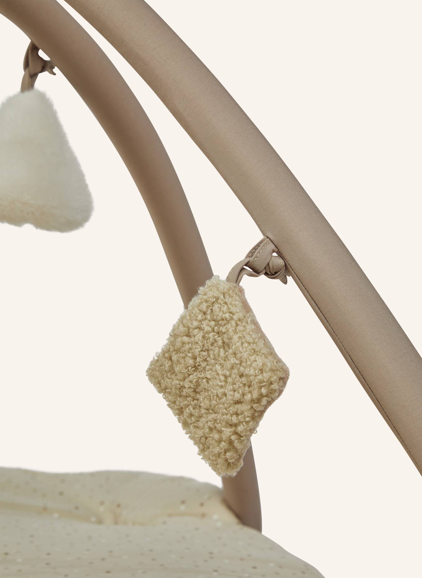 Sterntaler Spielbogen HUND Lucky: BEIGE