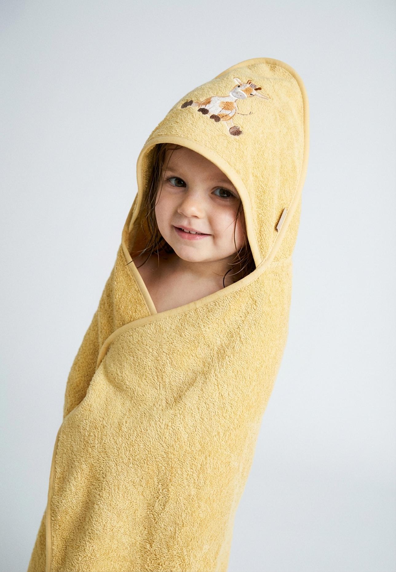 Sterntaler Kapuzenbadetuch 80x80 cm GIRAFFE Kaya: GELB