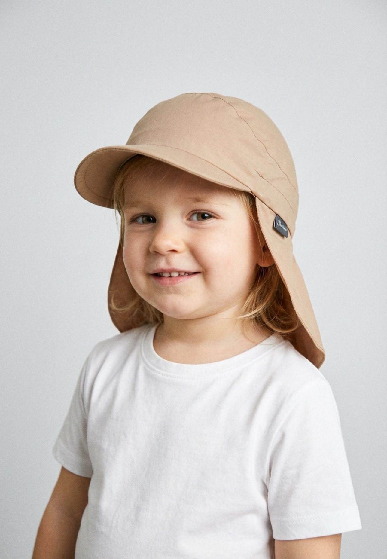 Sterntaler Schirmmütze mit Nackenschutz Basic: TAUPE