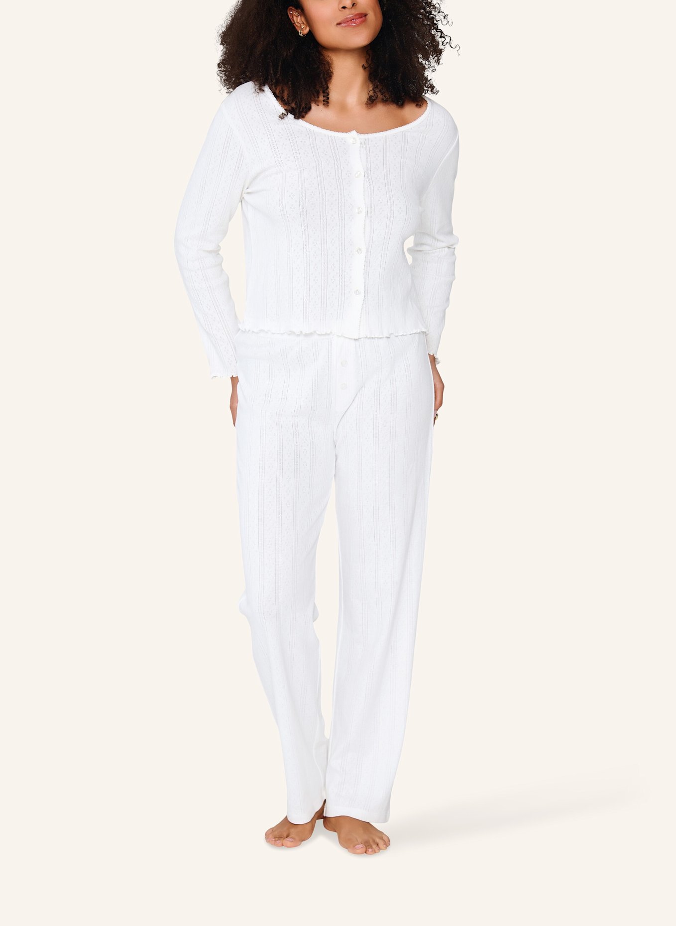 LINGADORE Top & Hose: WEISS